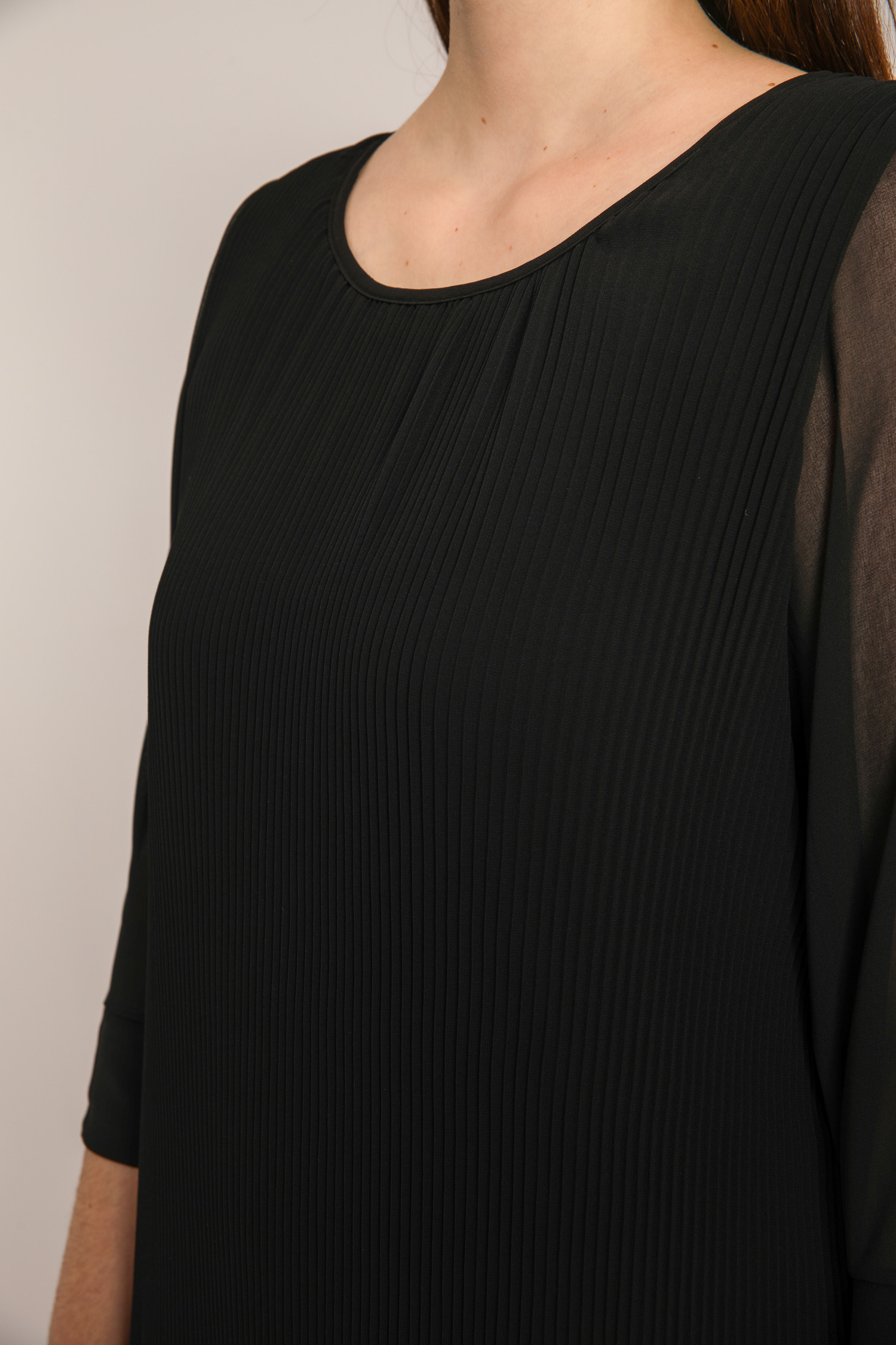 Robe plissée en voile doublée