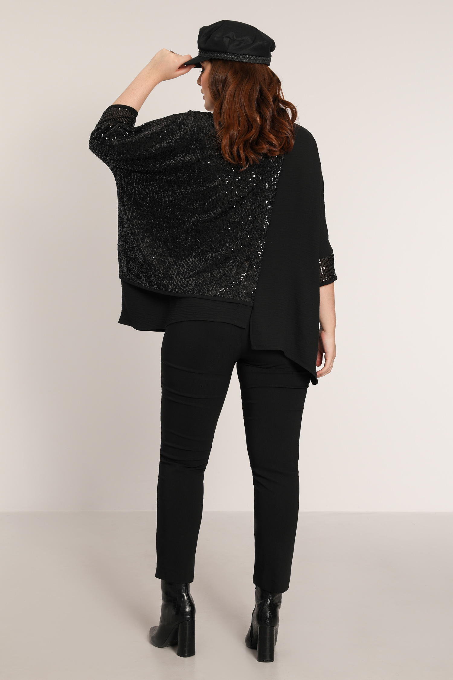 Blouse with zip and sequin
