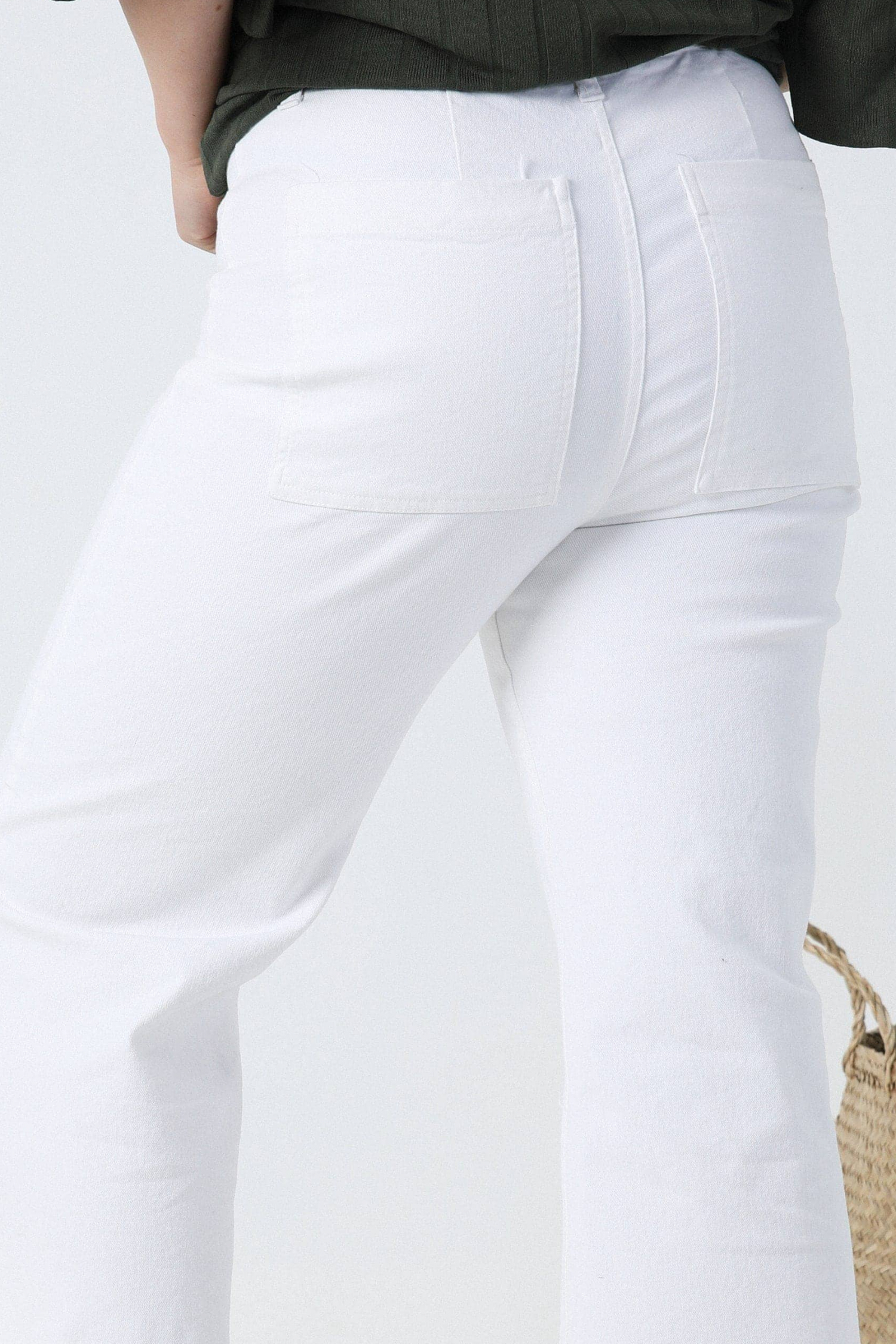 White jeans pants