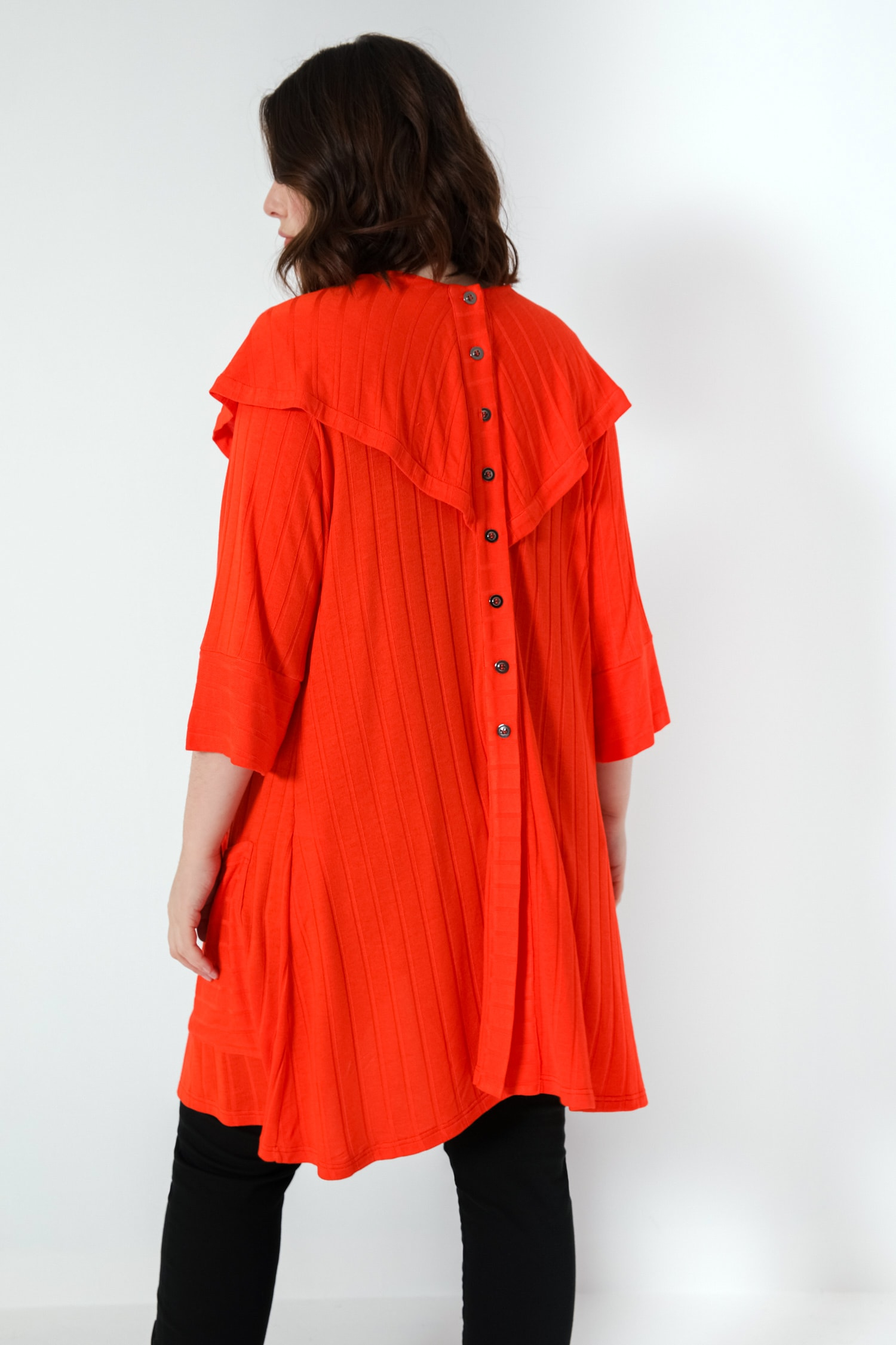 Ribbed waistcoat with waterfall collar (February 15/20 expedition)