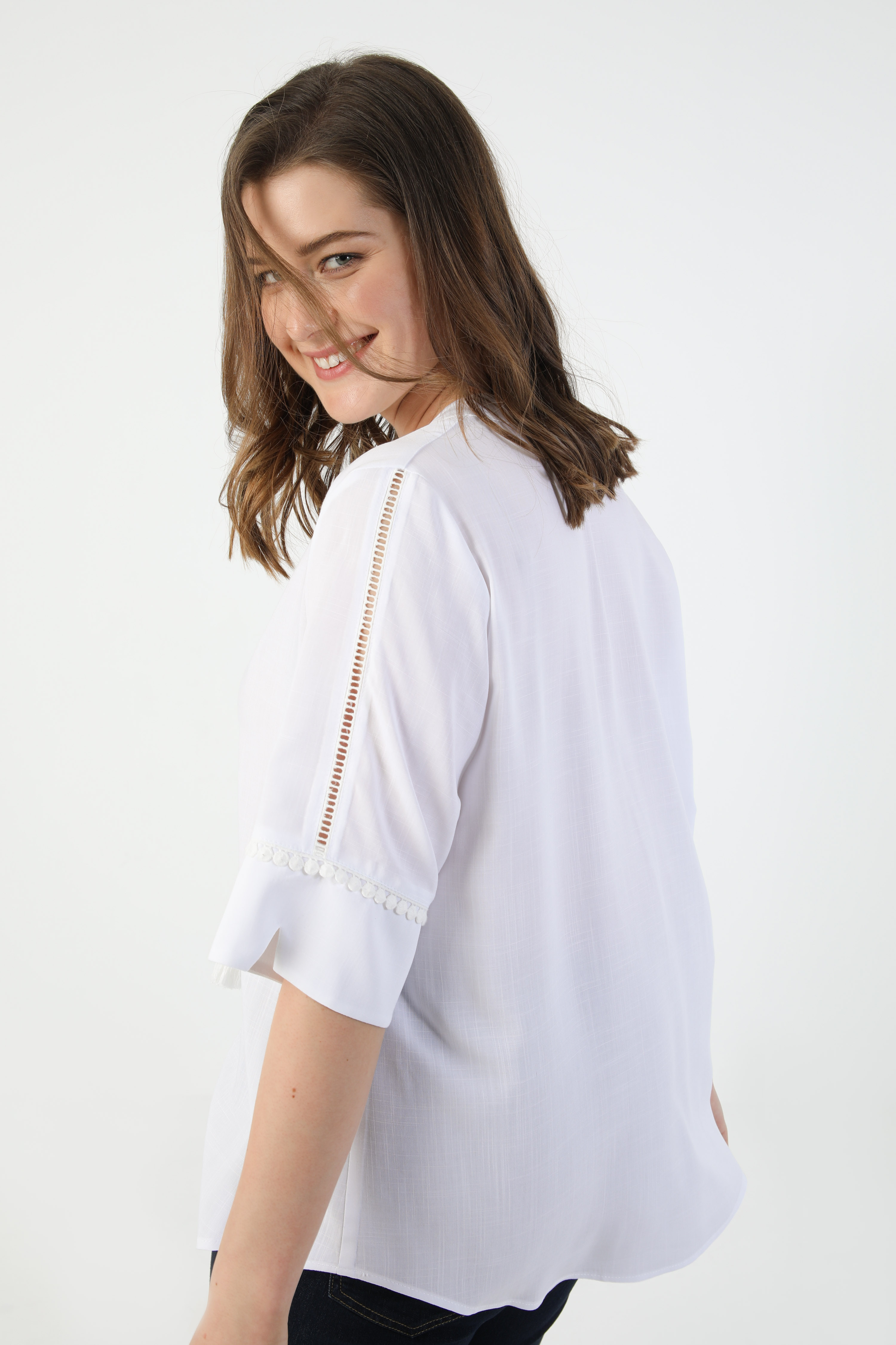 Plain blouse with braid (shipping May 5/10)
