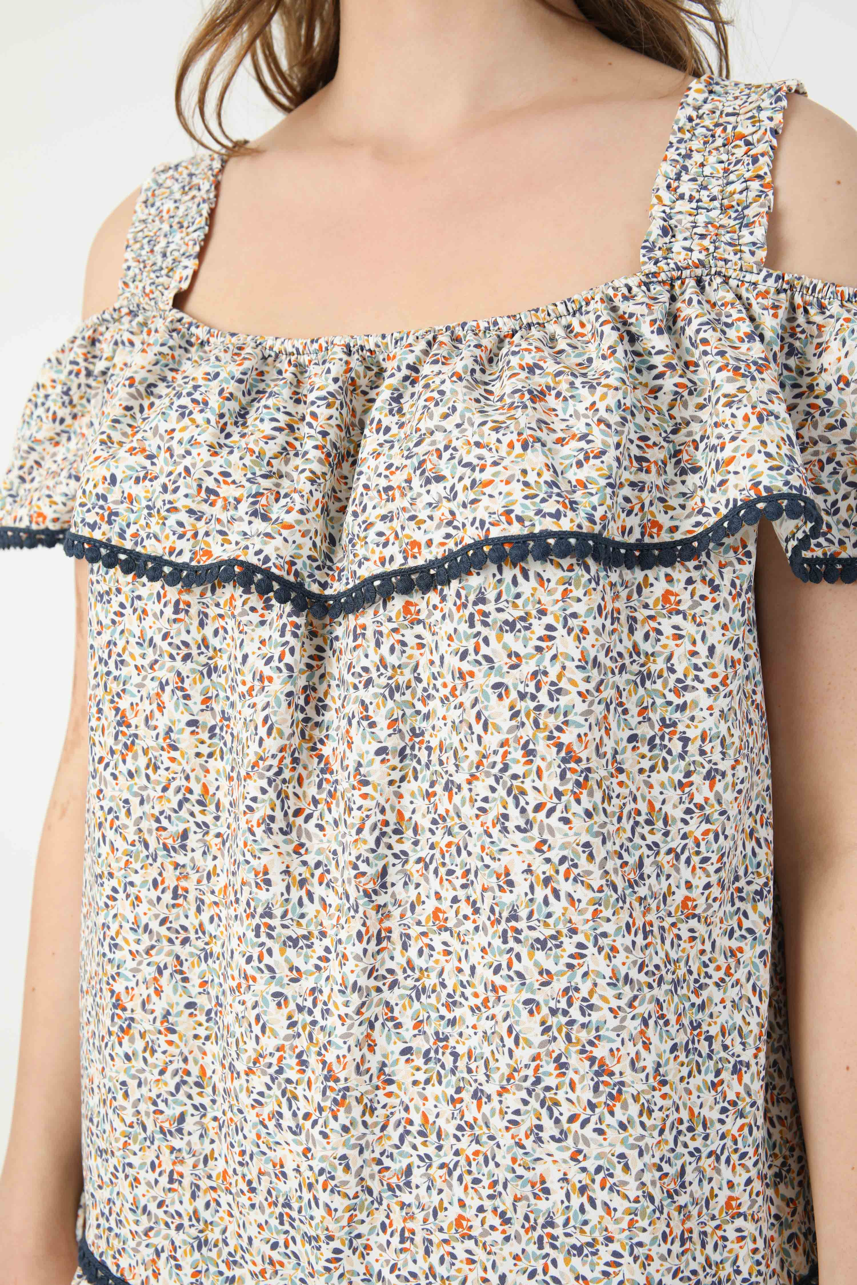 Printed blouse with suspenders (shipping May 5/10)