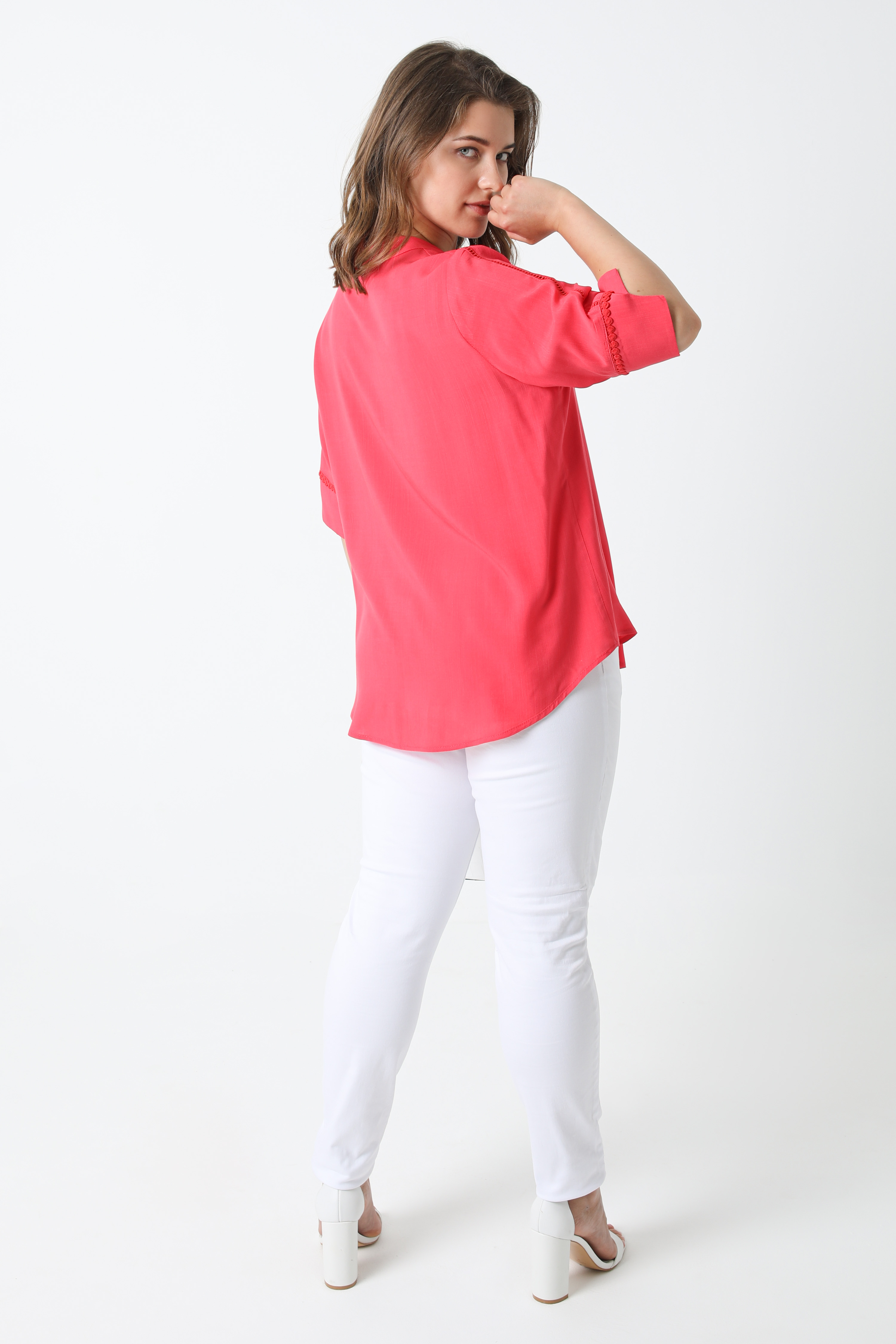Plain blouse with braid (shipping May 5/10)