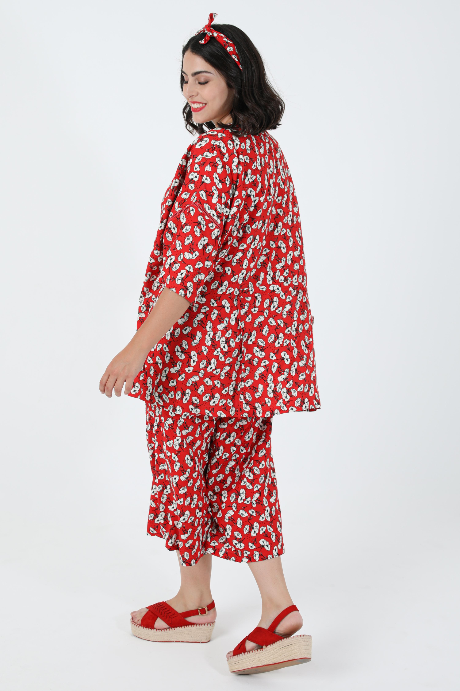 Kimono-shaped cardigan with oeko-tex fabrics (expedition 10/15 June)
