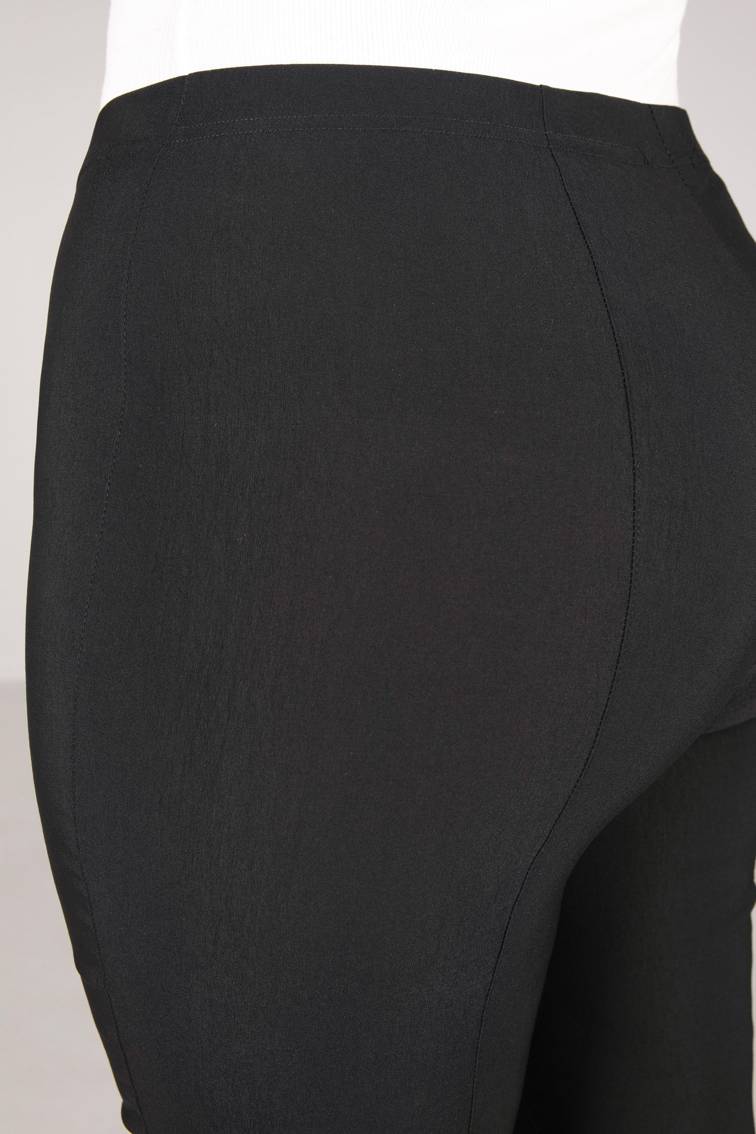 Pantalon droit sculptant