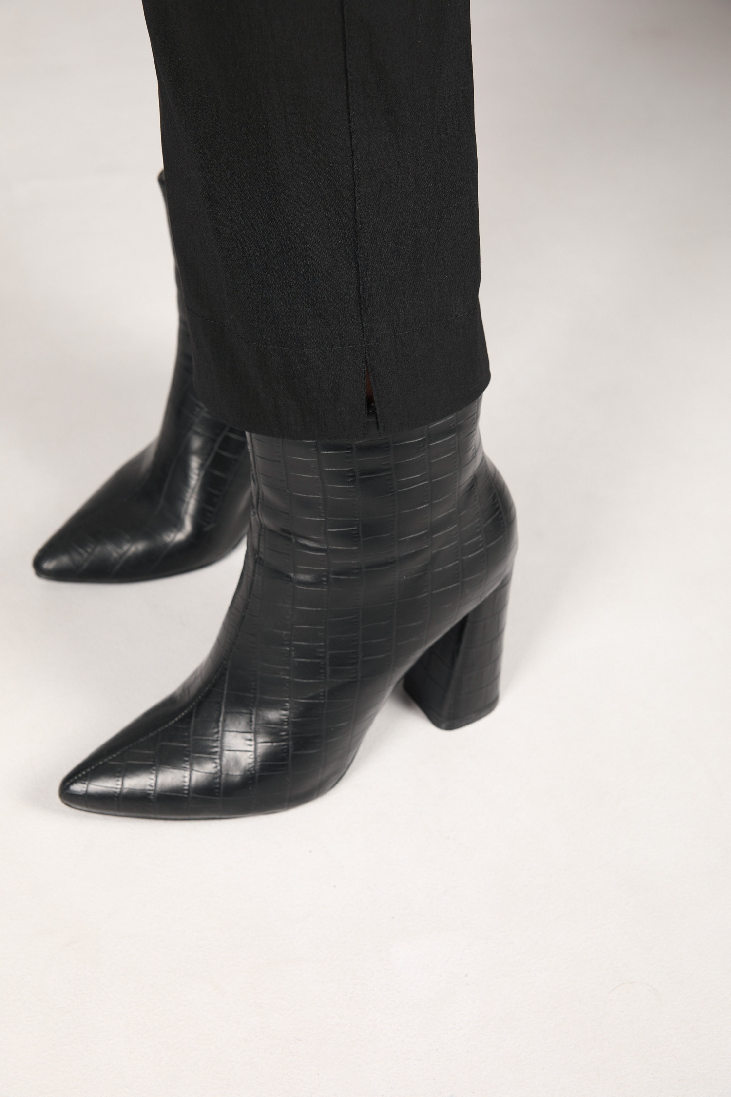 Pantalon droit sculptant