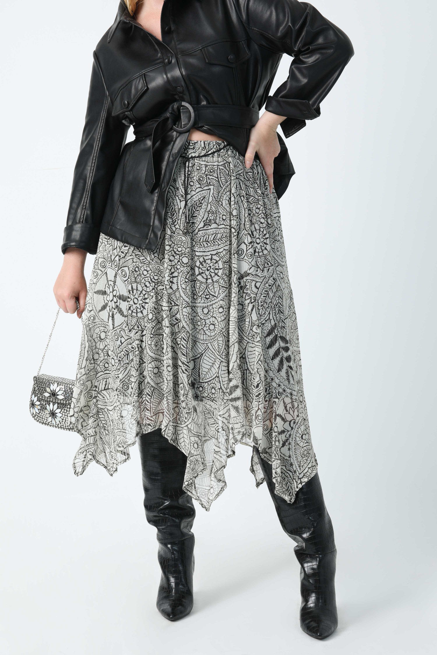 Printed veil skirt with éco-responsable fabric keel (Shipping July 20/25)