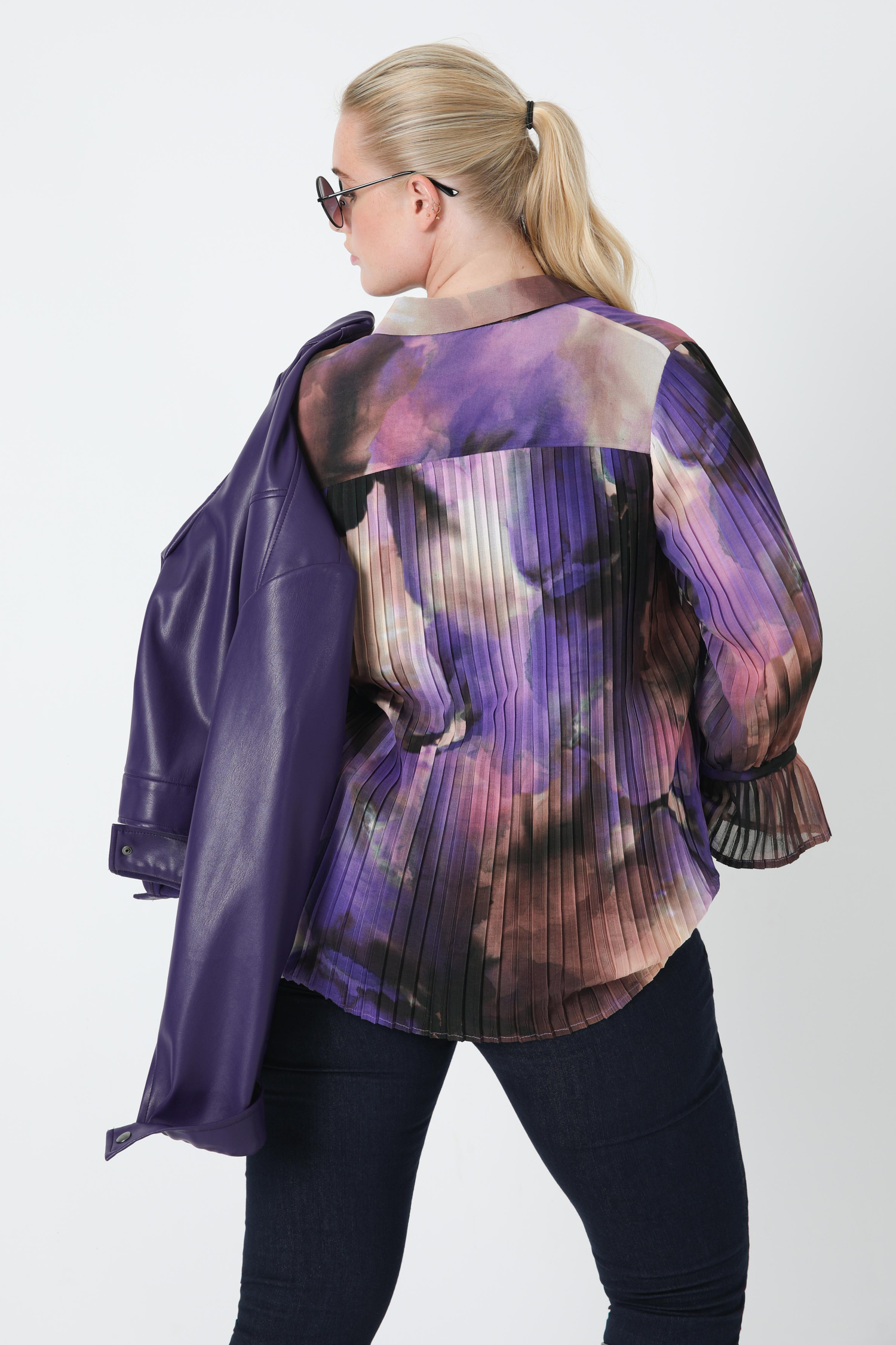 Printed veil shirt with pleated sleeves in oeko-tex fabric (shipping October 15/20)