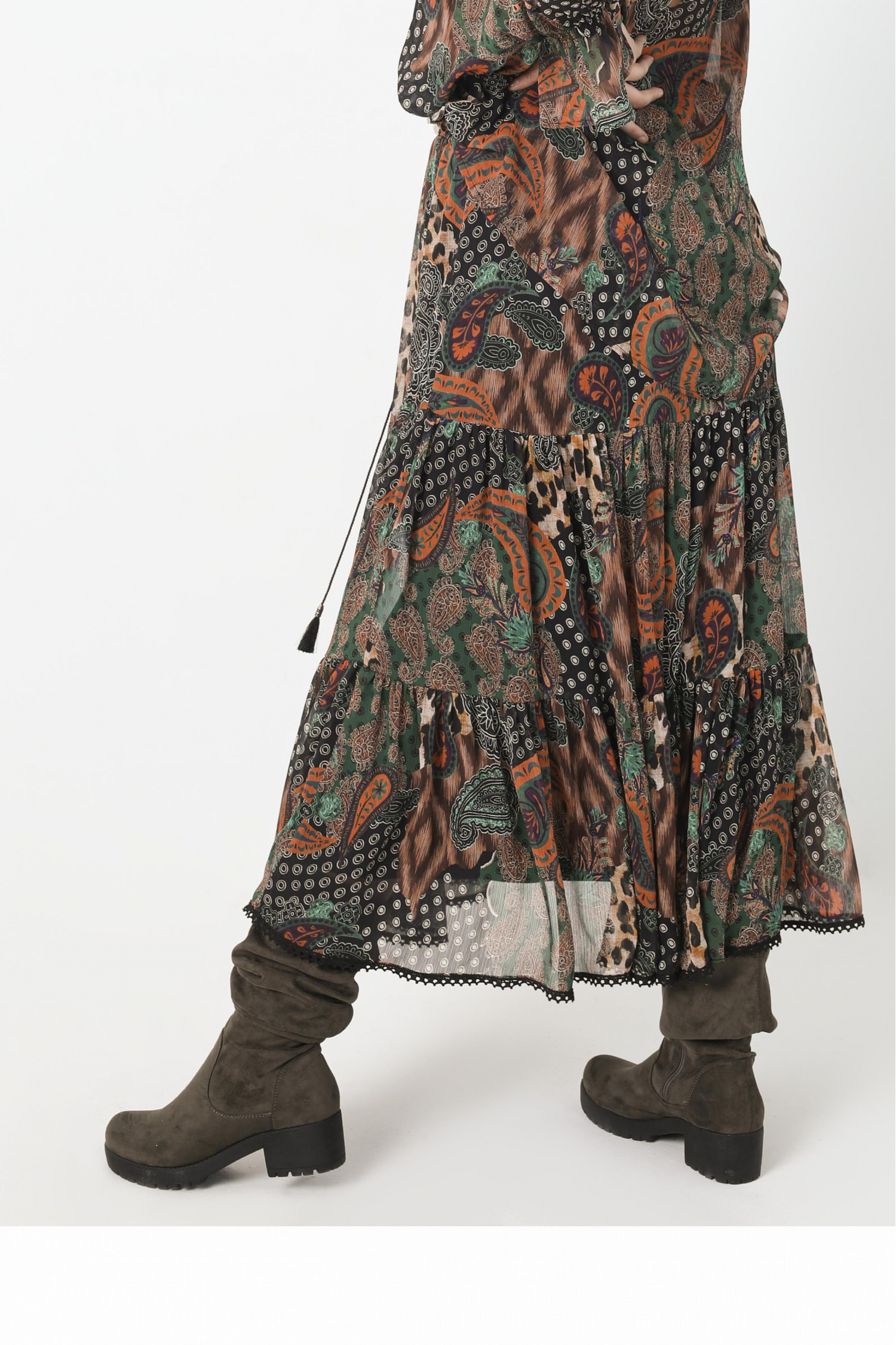 Skirt with flounce printed in oeko-tex fabric