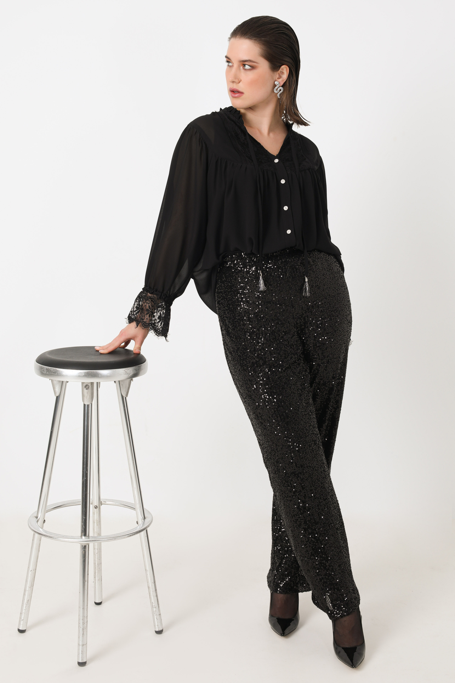 Sequined mesh lined pants