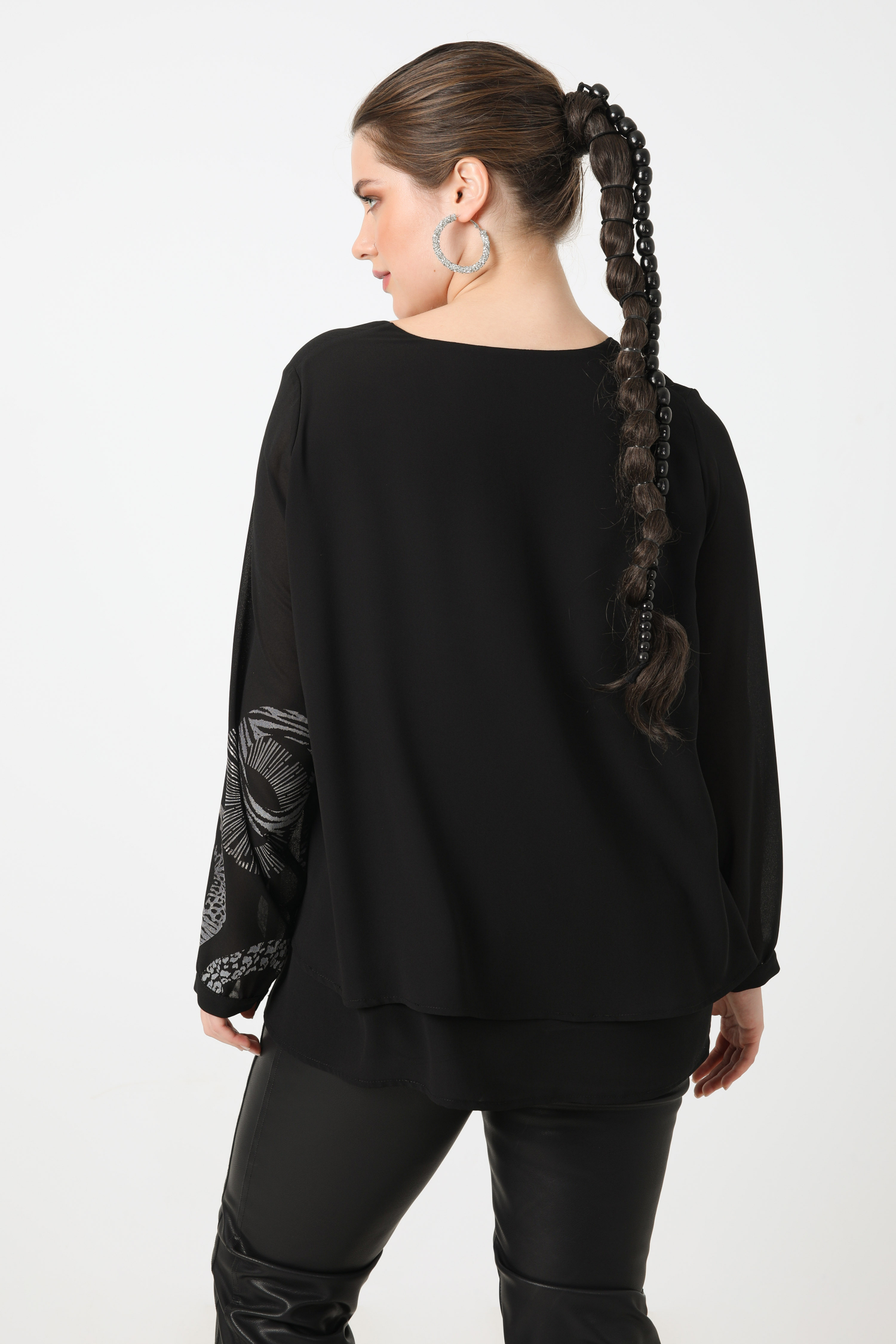 Plain veil blouse in overlay with screen printing