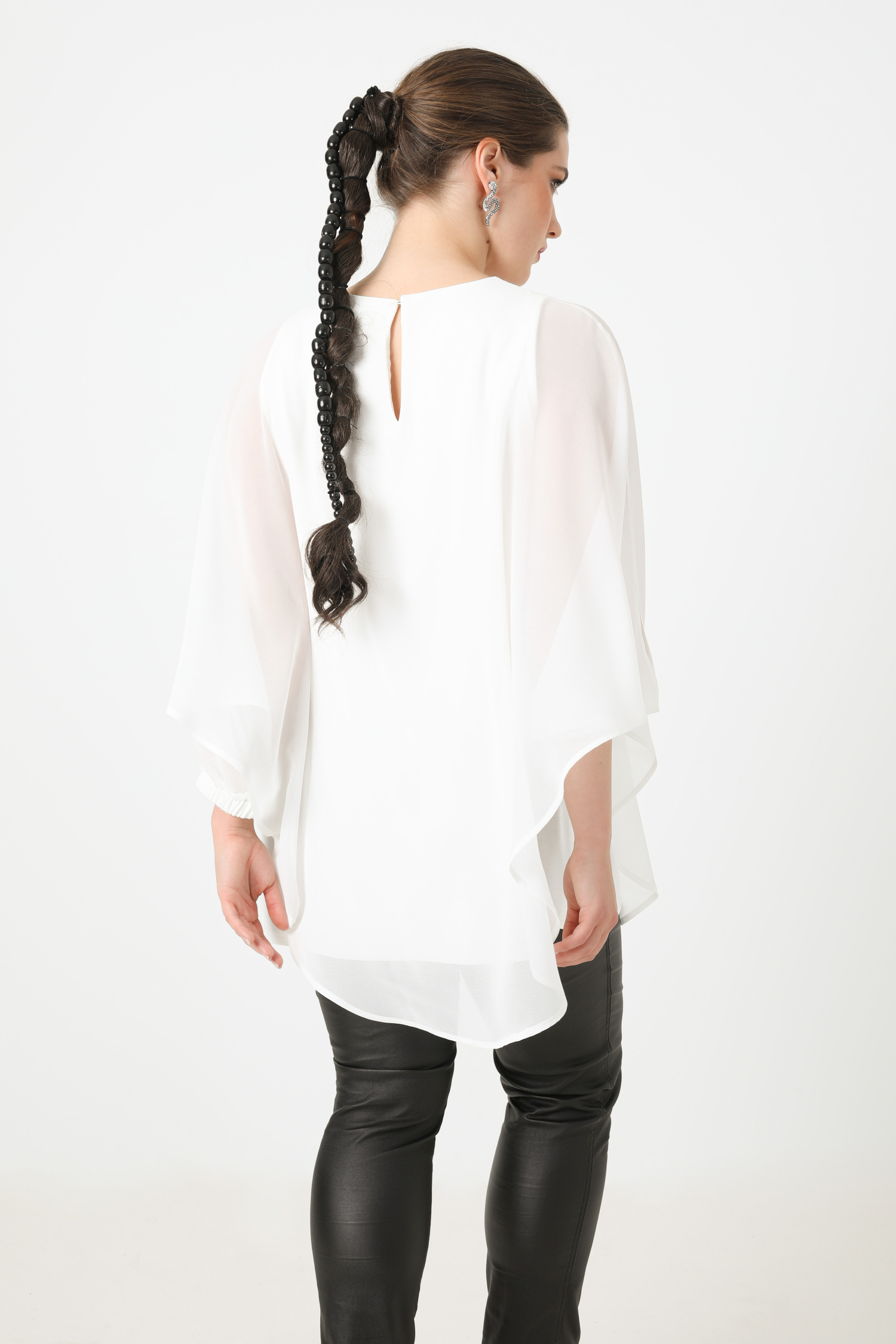 Veil batwing tunic with eyelets