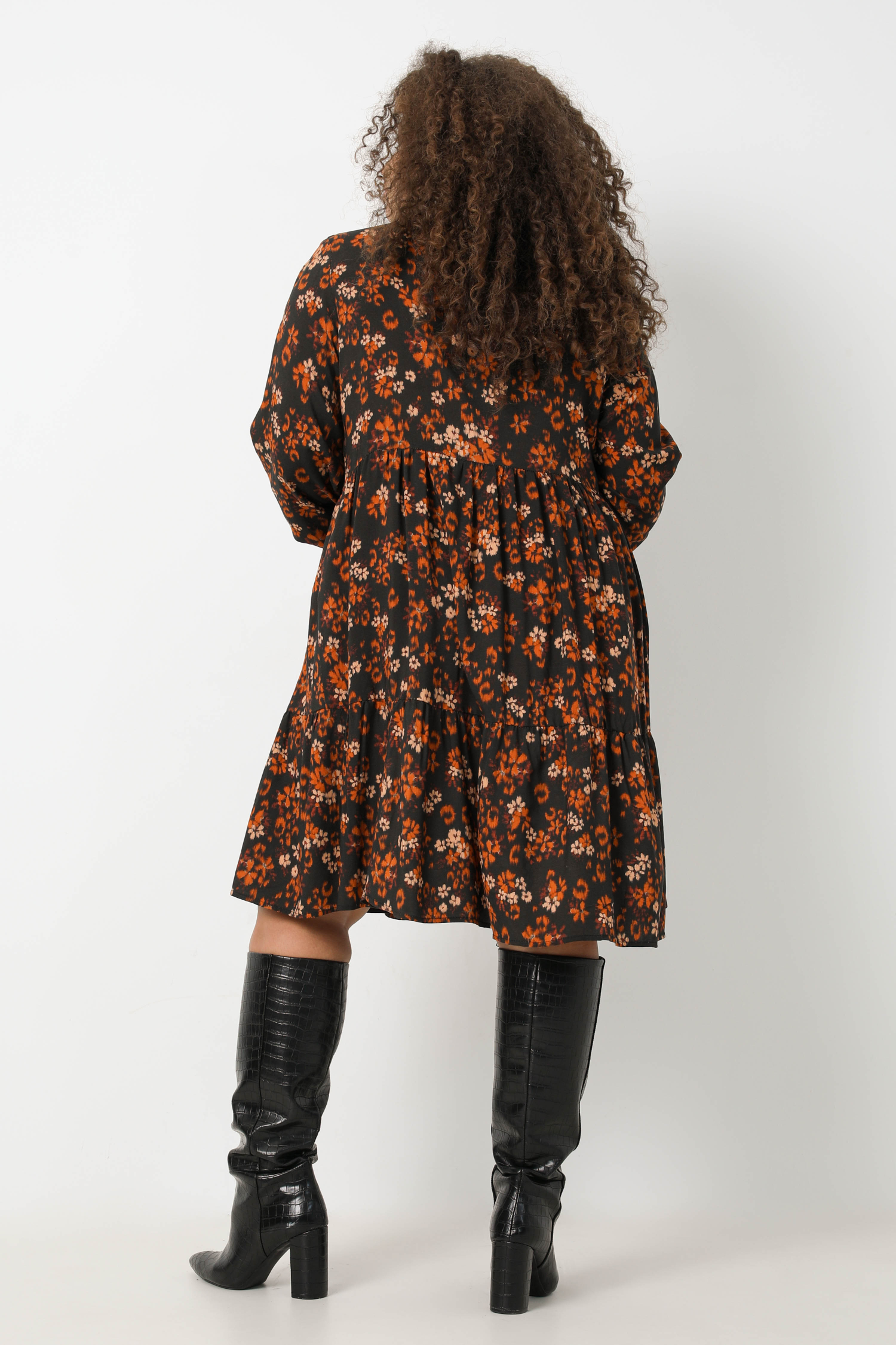 Printed dress with zipped collar in oeko tex fabric