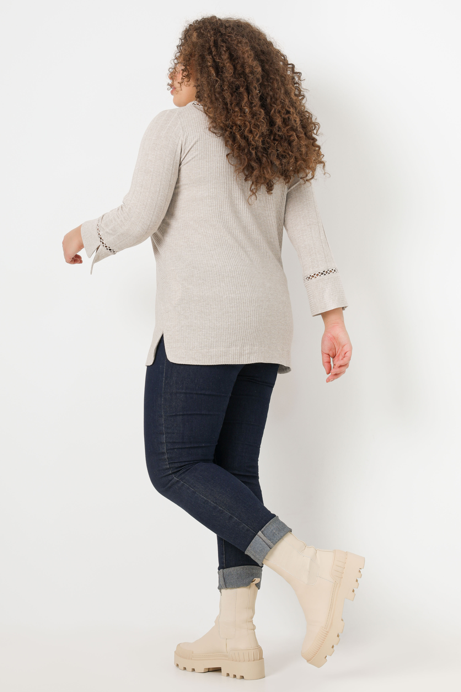 fine ribbed knit sweater with braid (shipping January 20/25)