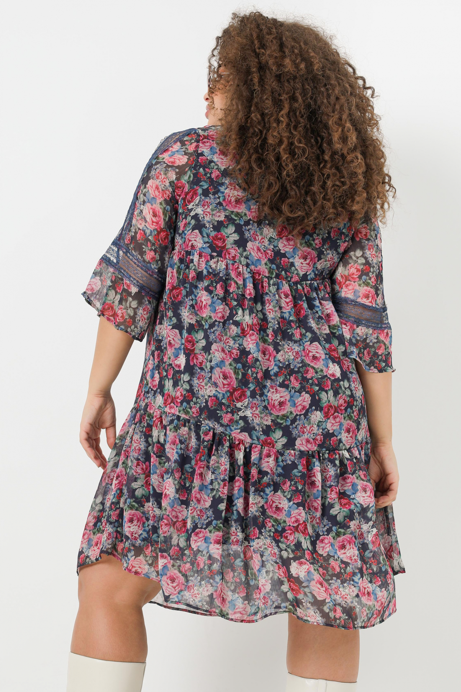 Mid-length dress in printed veil (shipping February 15/20)
