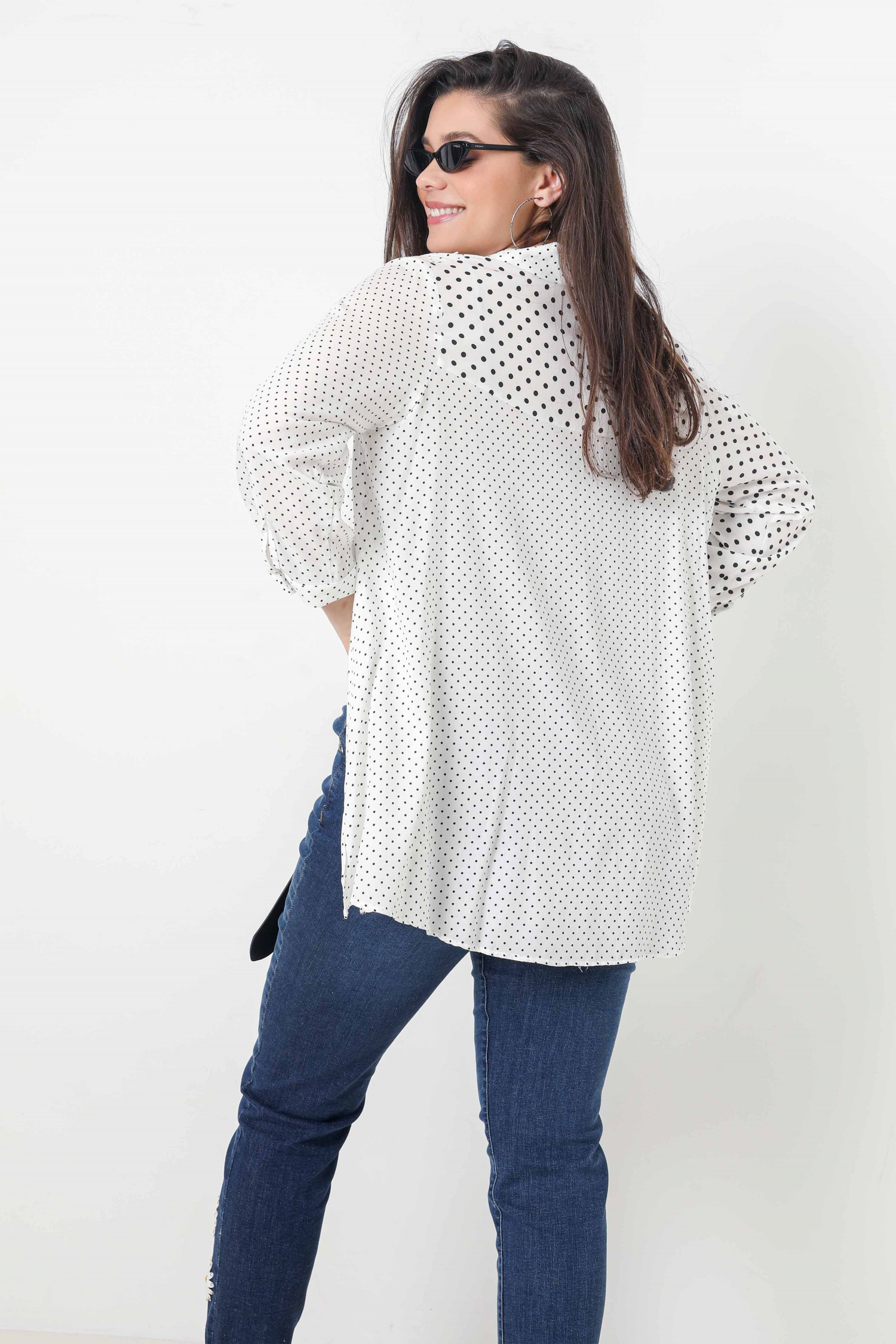 A-line polka dot shirt with daisy application