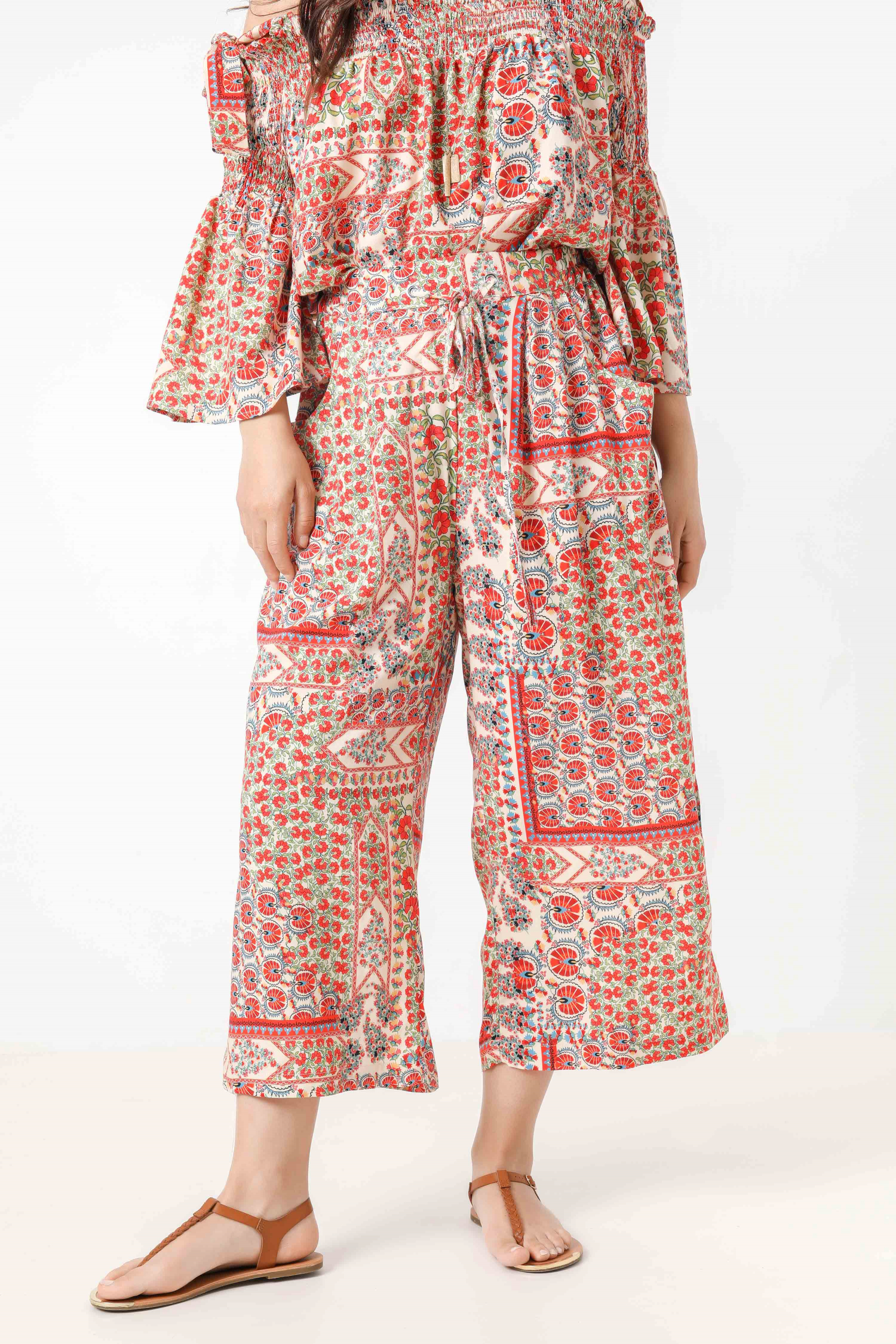 Flowing 7/8 trousers printed in eco-responsible material