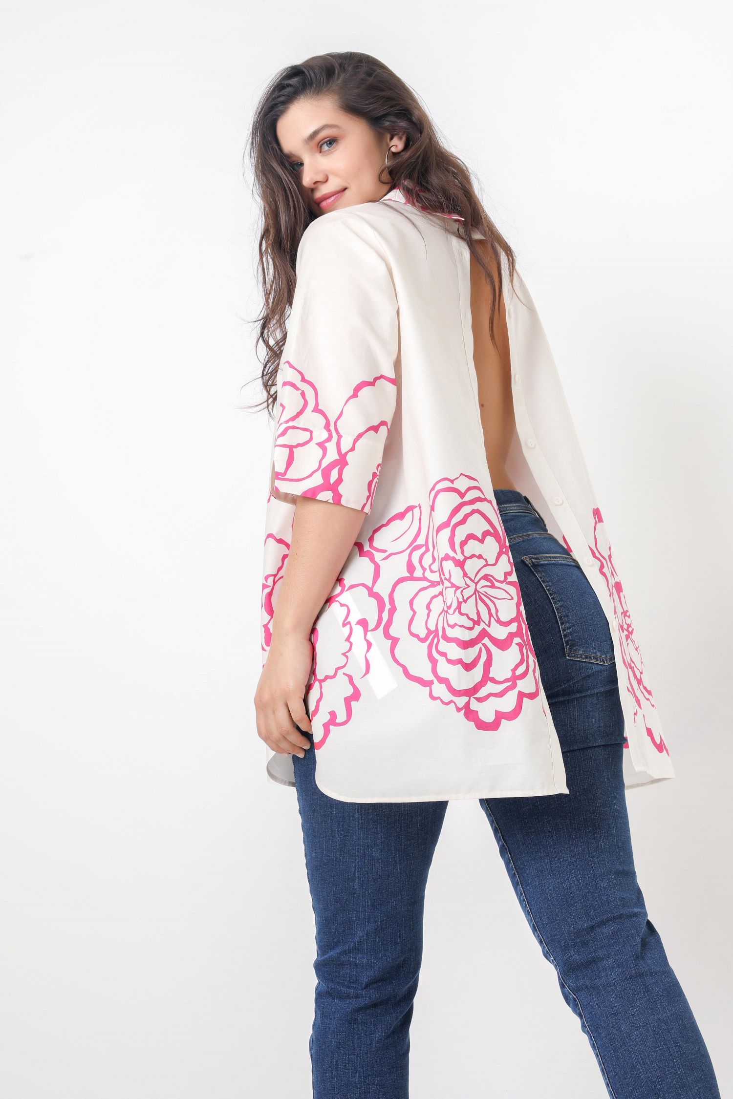 A-line cotton shirt with a placed design