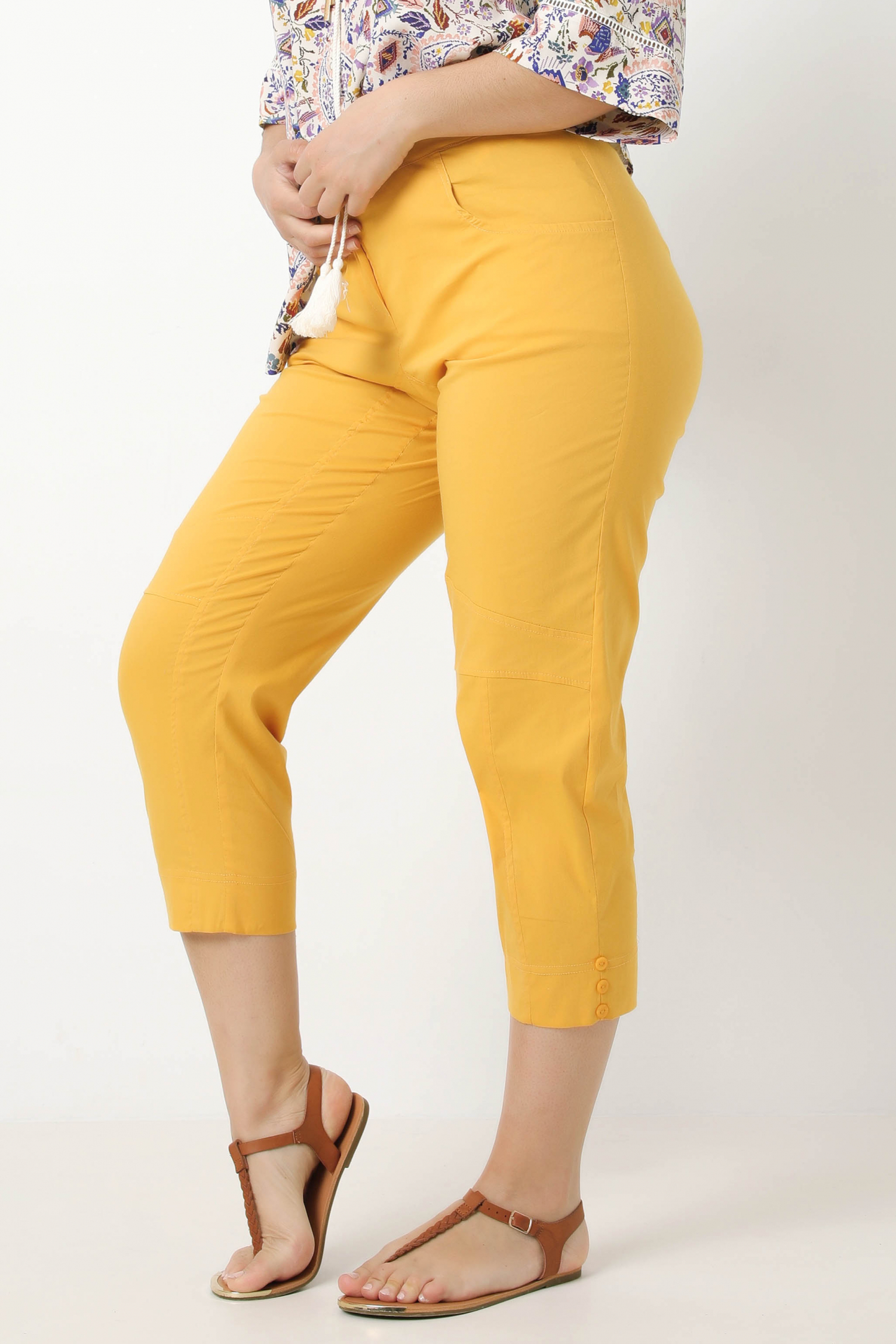 Stretch cropped trousers