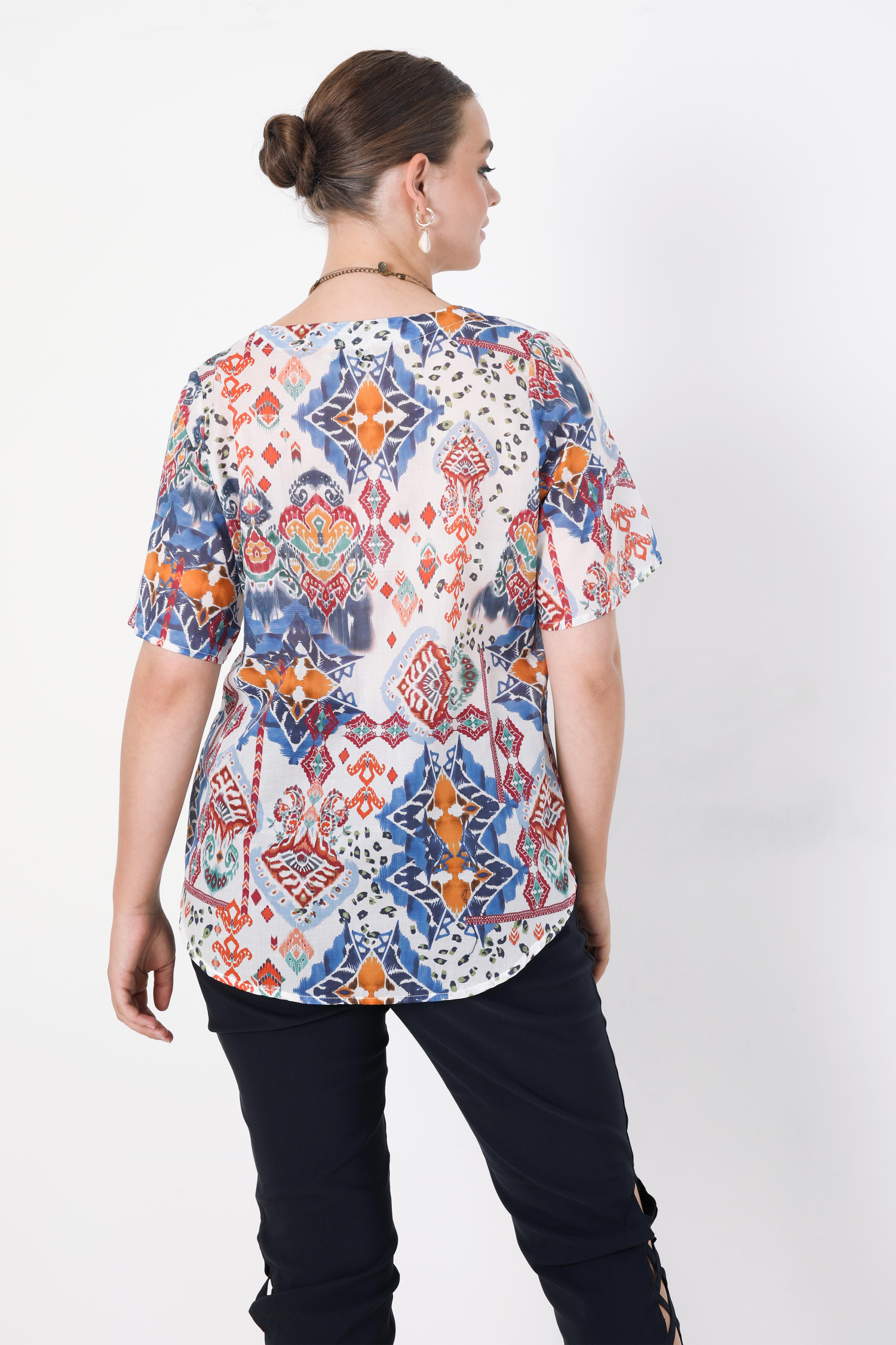 Cotton veil blouse printed with eoko-tex fabric