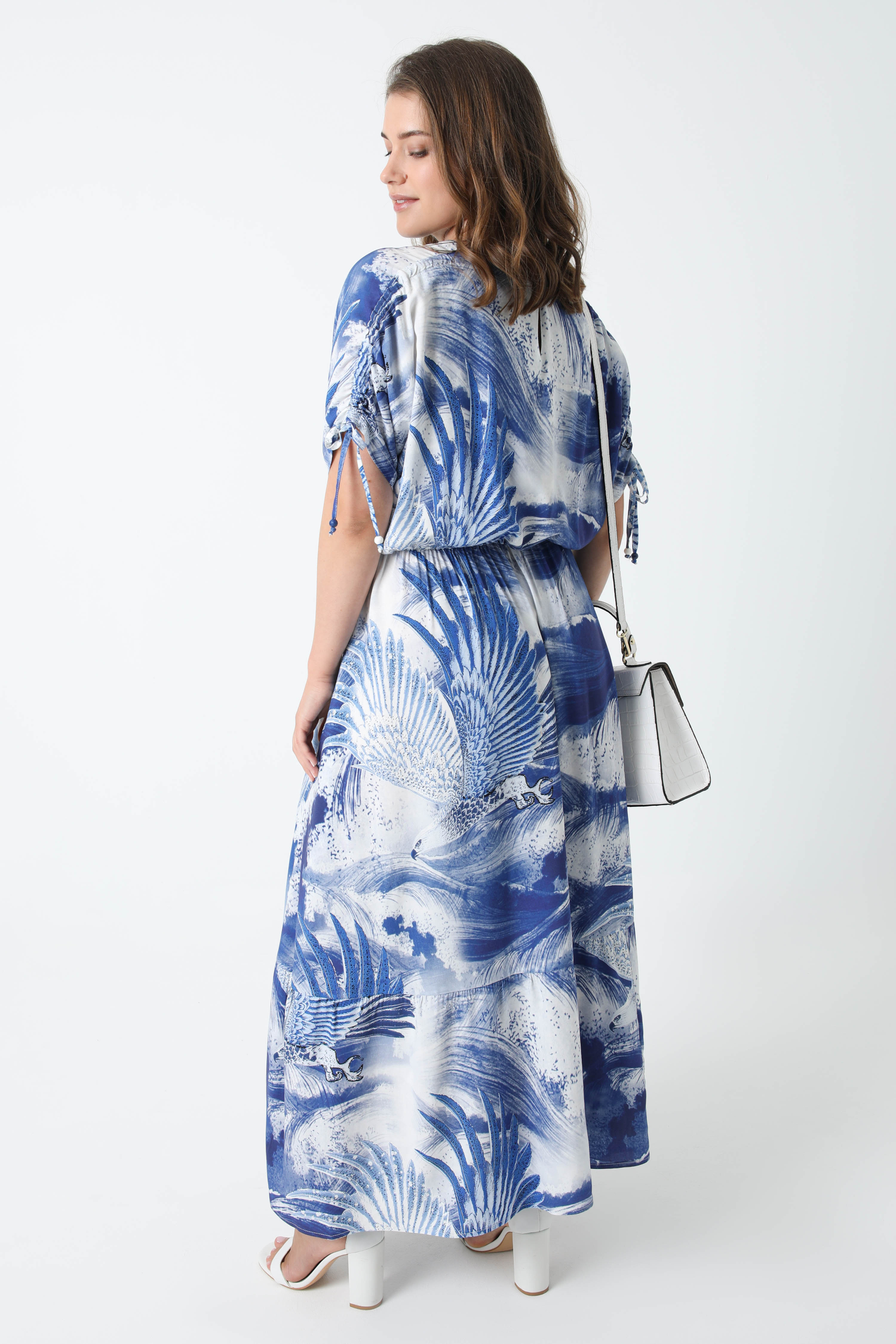 Long printed dress with V-neck eco-responsible fabrics