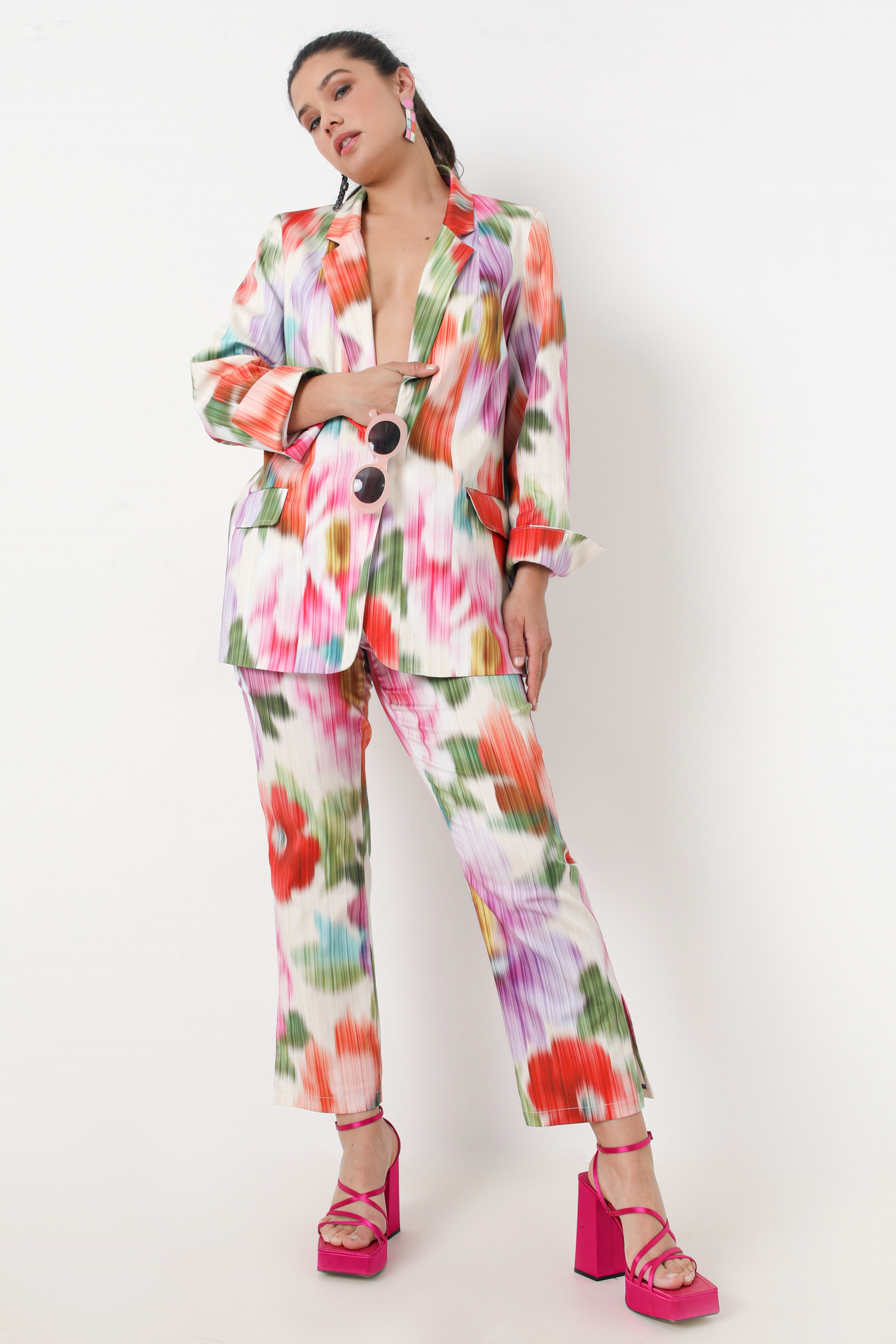 Printed suit jacket in eco-responsible material