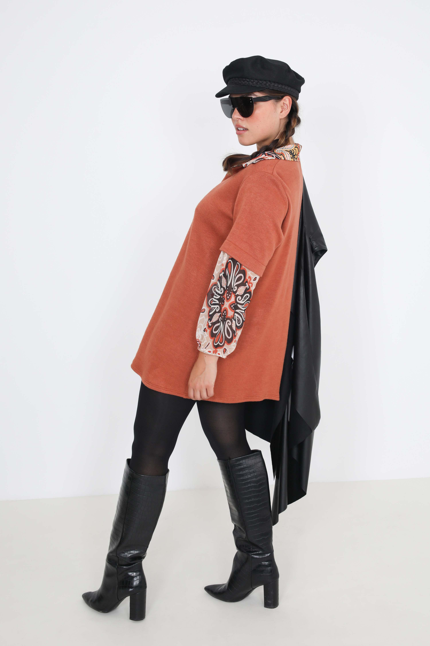 Tunic in plain knit and printed voile