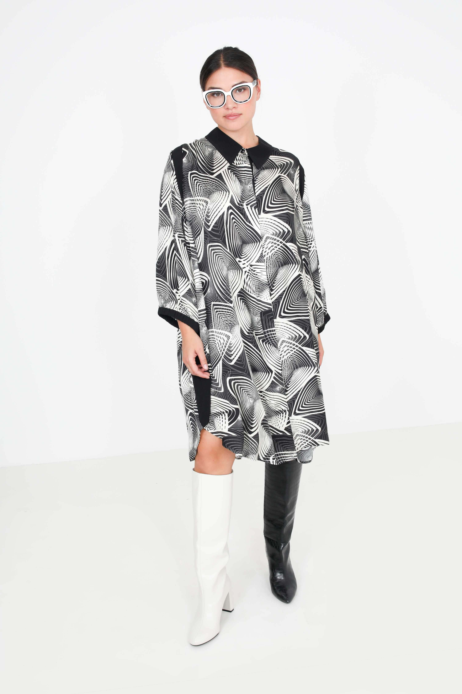 Printed shirt dress with plain band