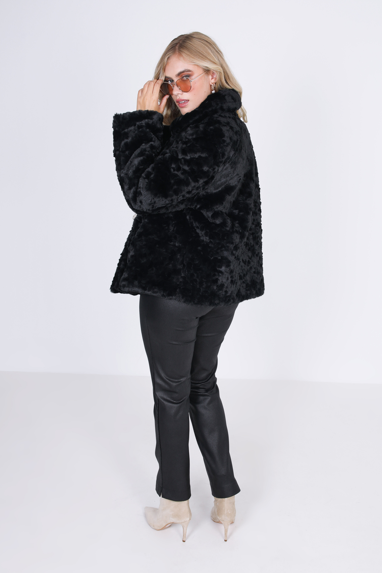 Short faux fur jacket (shipping October 10/15)