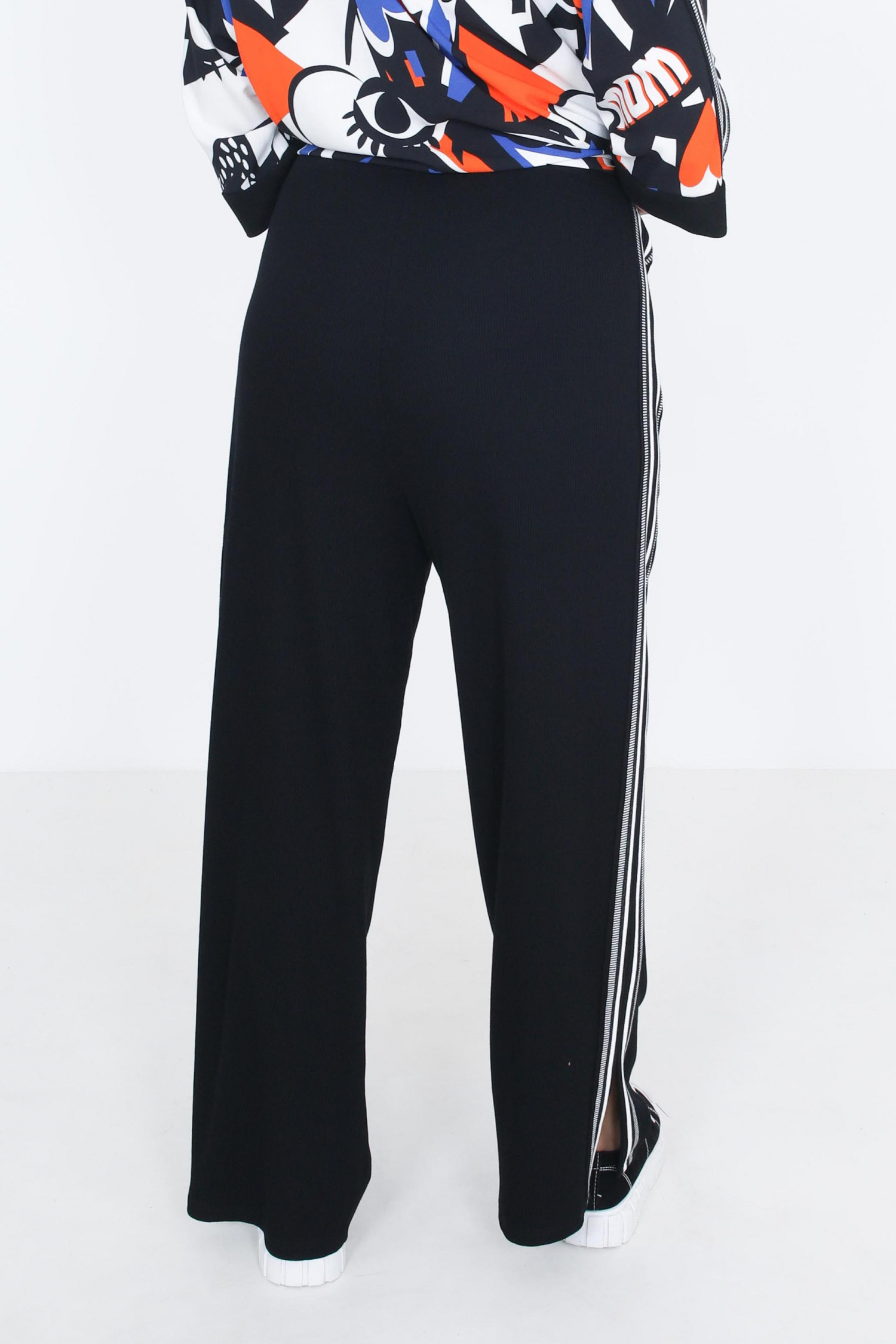 Plain rib trousers with striped band