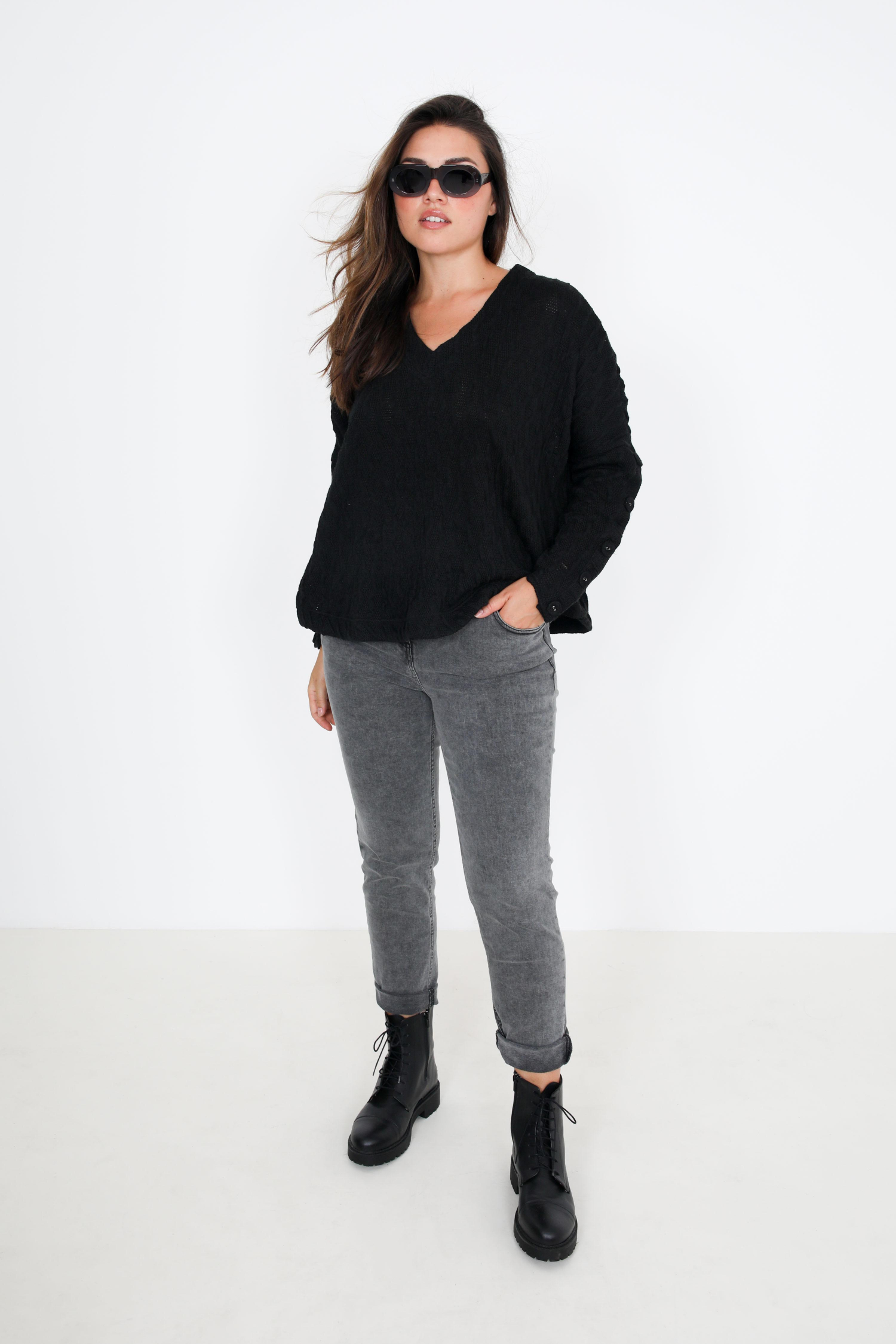 Pull en maille torsade uni avec boutons