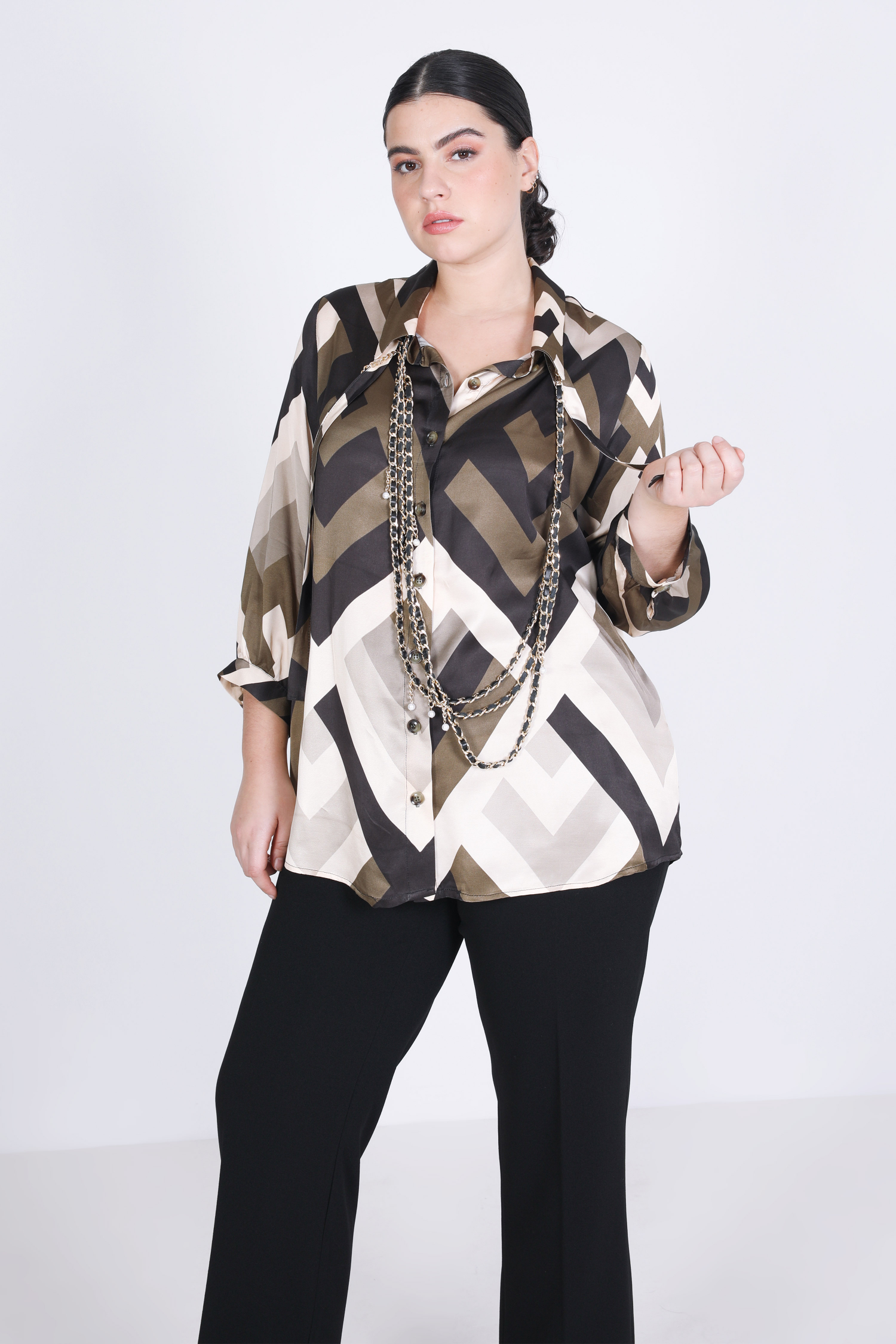 Chemise imprimée effet satiné avec noeud lavallière 