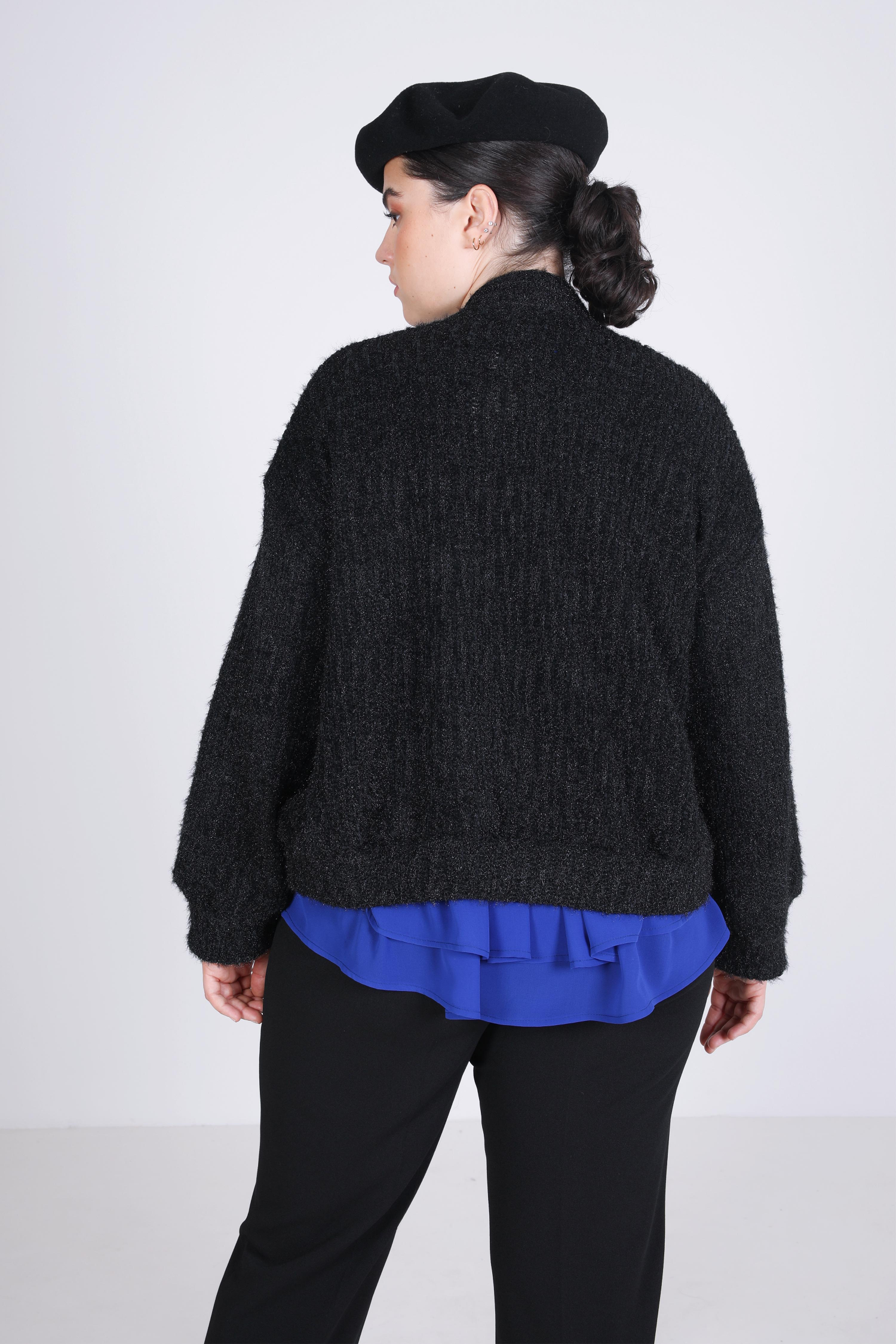 Gilet court en maille uni effet torsade 