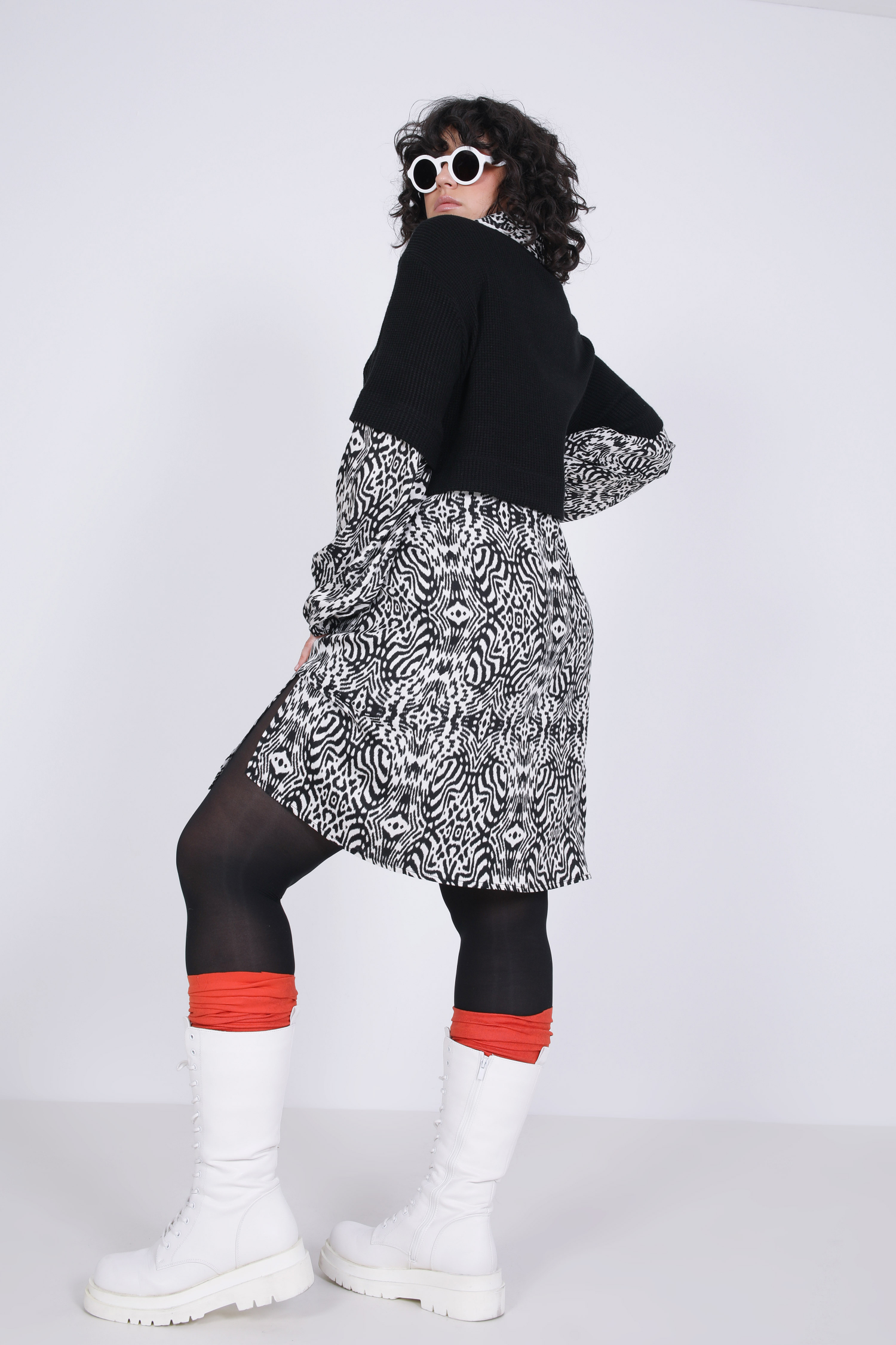 Mixed-material dress in plain knit and printed two-in-one effect