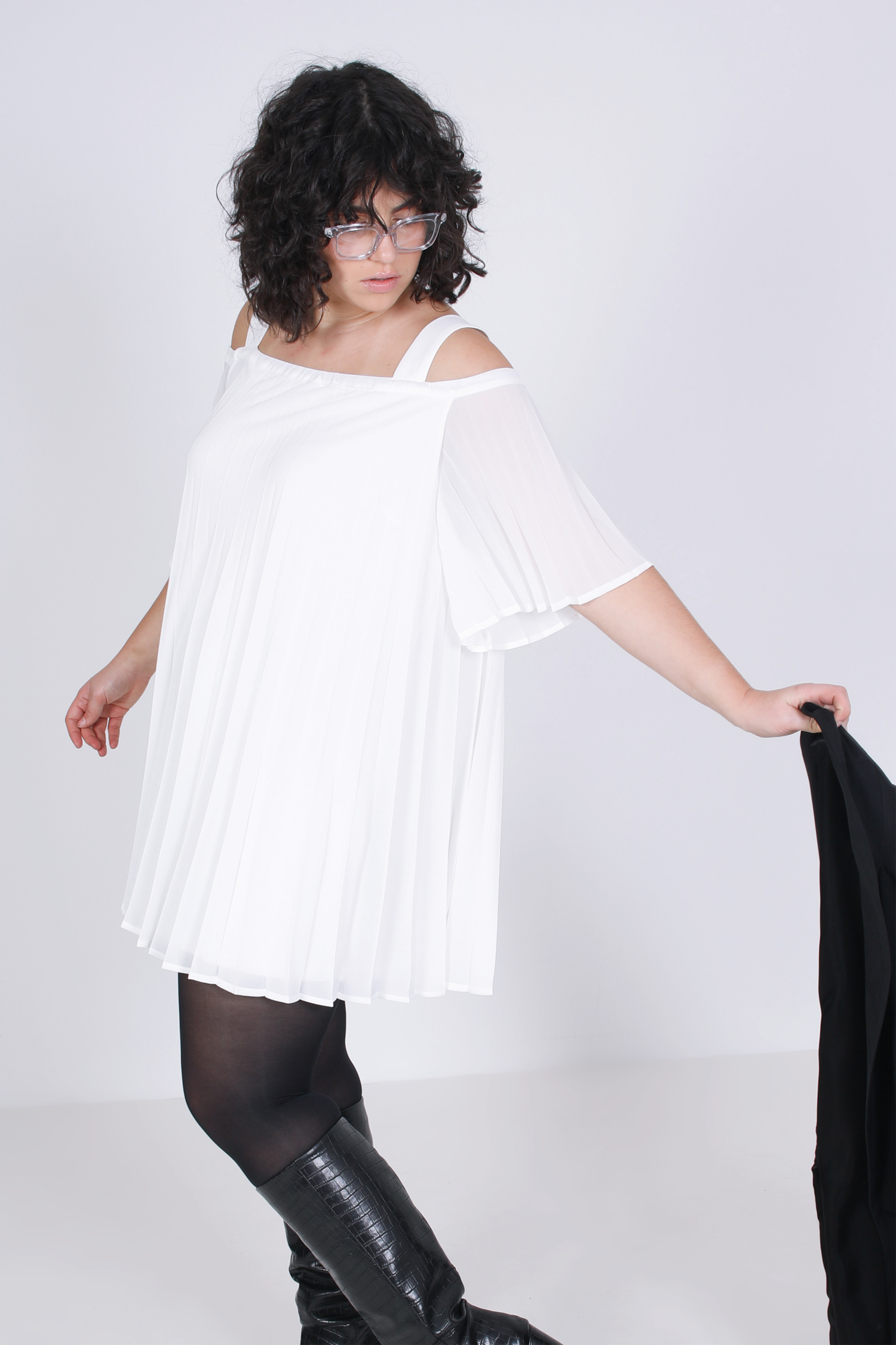 Pleated tunic with straps in plain