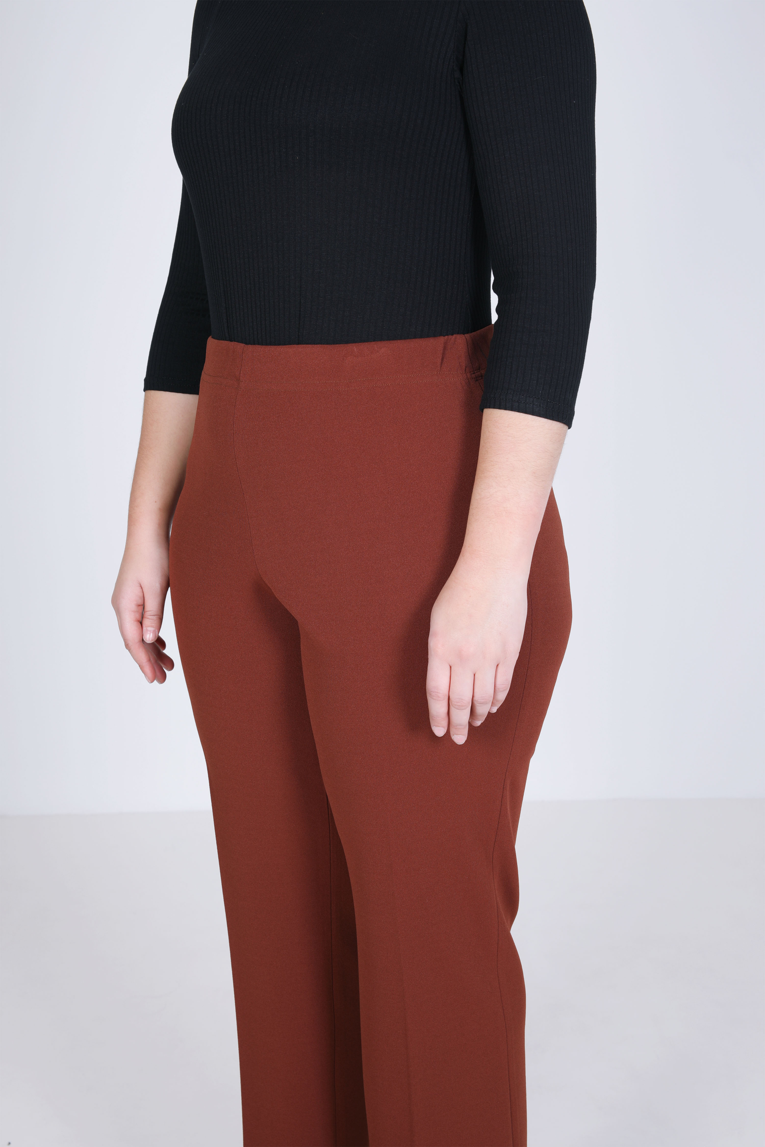 Pantalon droit uni