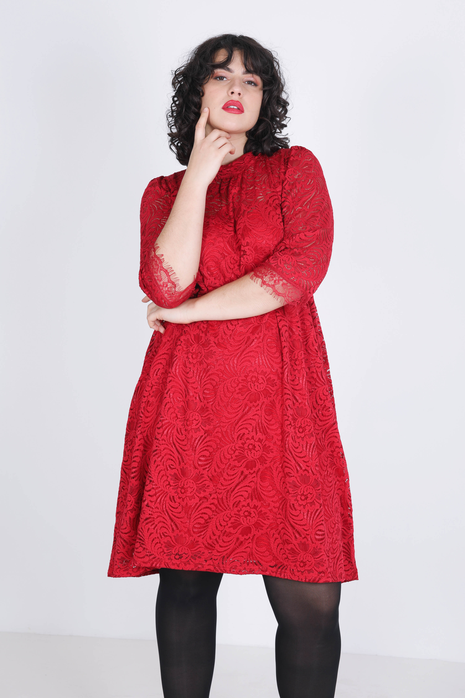 Robe midi droite en dentelle 