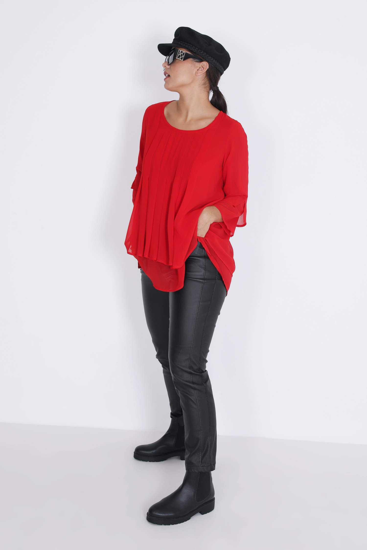 blouse trapéze.en voile uni en superposition 