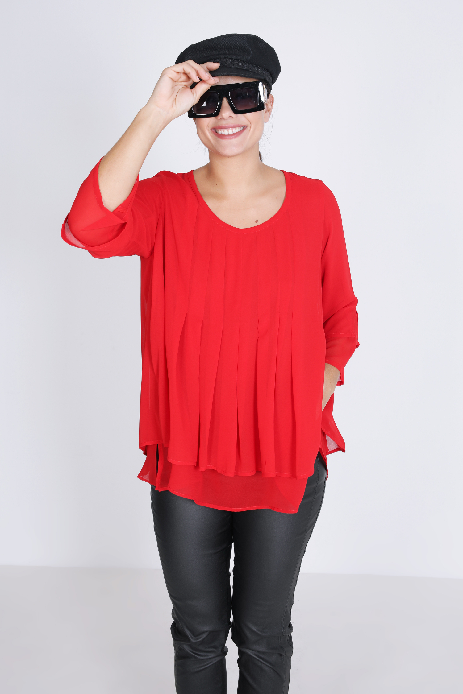 blouse trapéze.en voile uni en superposition 