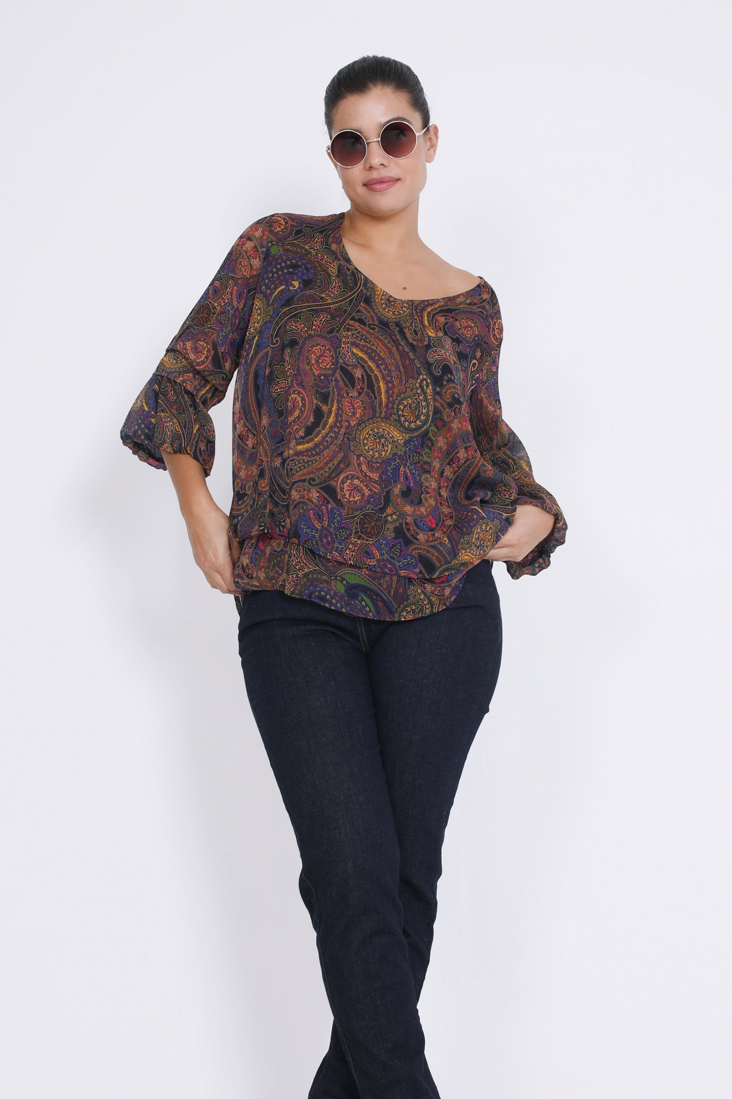 Layered trapeze blouse in printed voile.