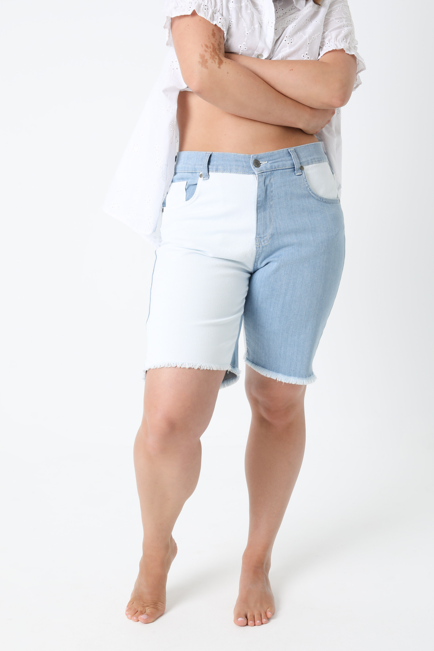 Bermuda shorts in two-tone jeans