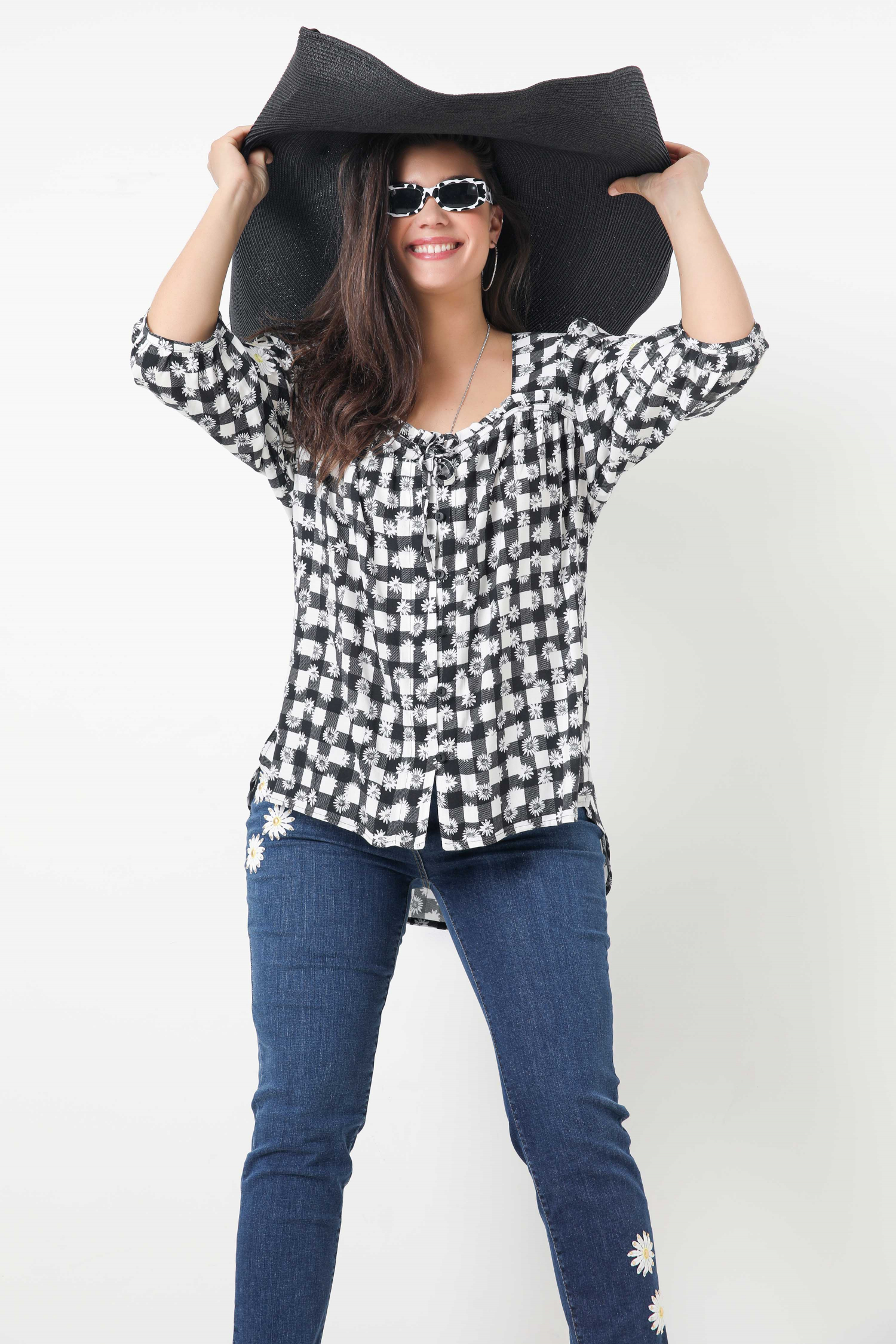 Printed shirt with square collar