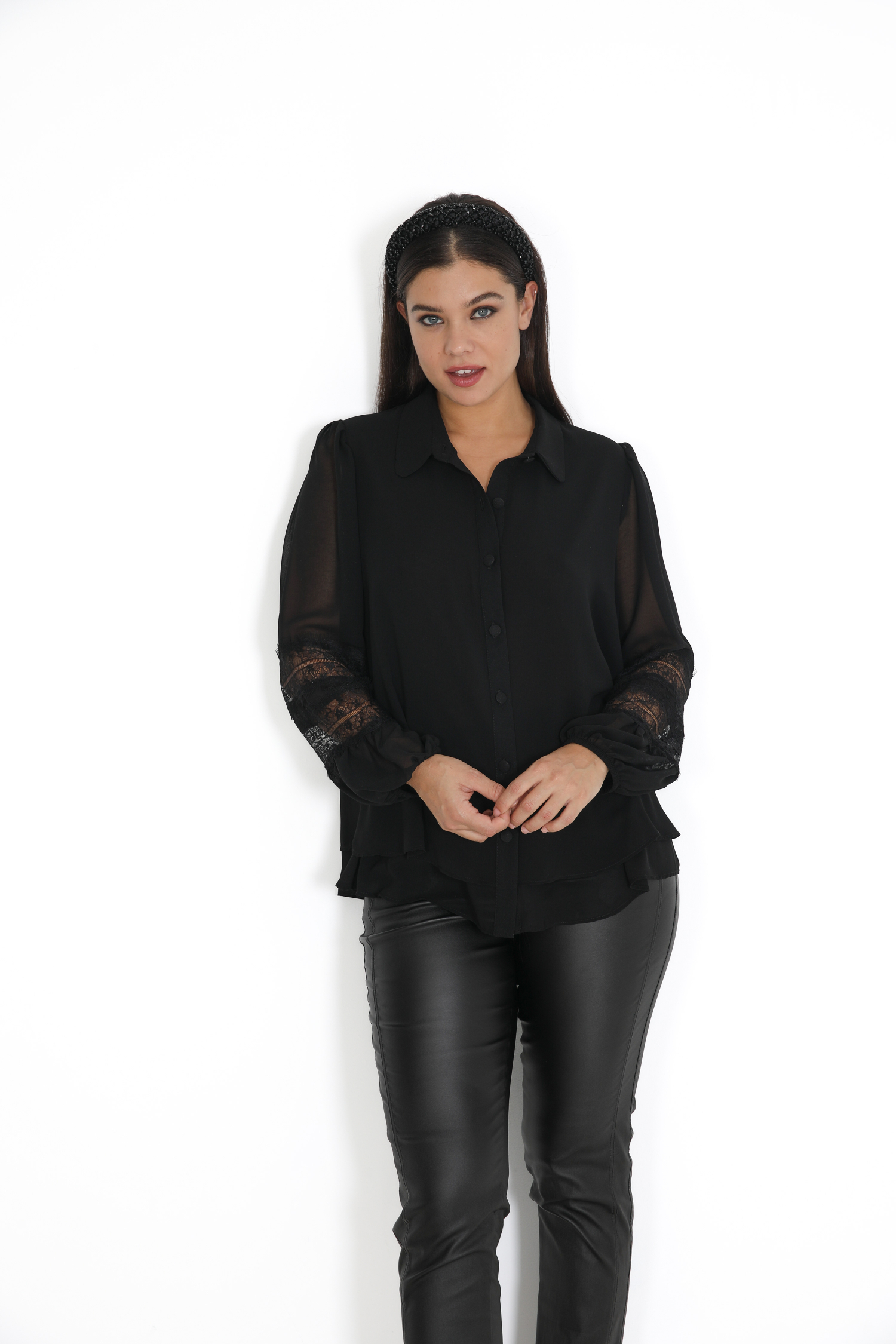 Double voile shirt with lace