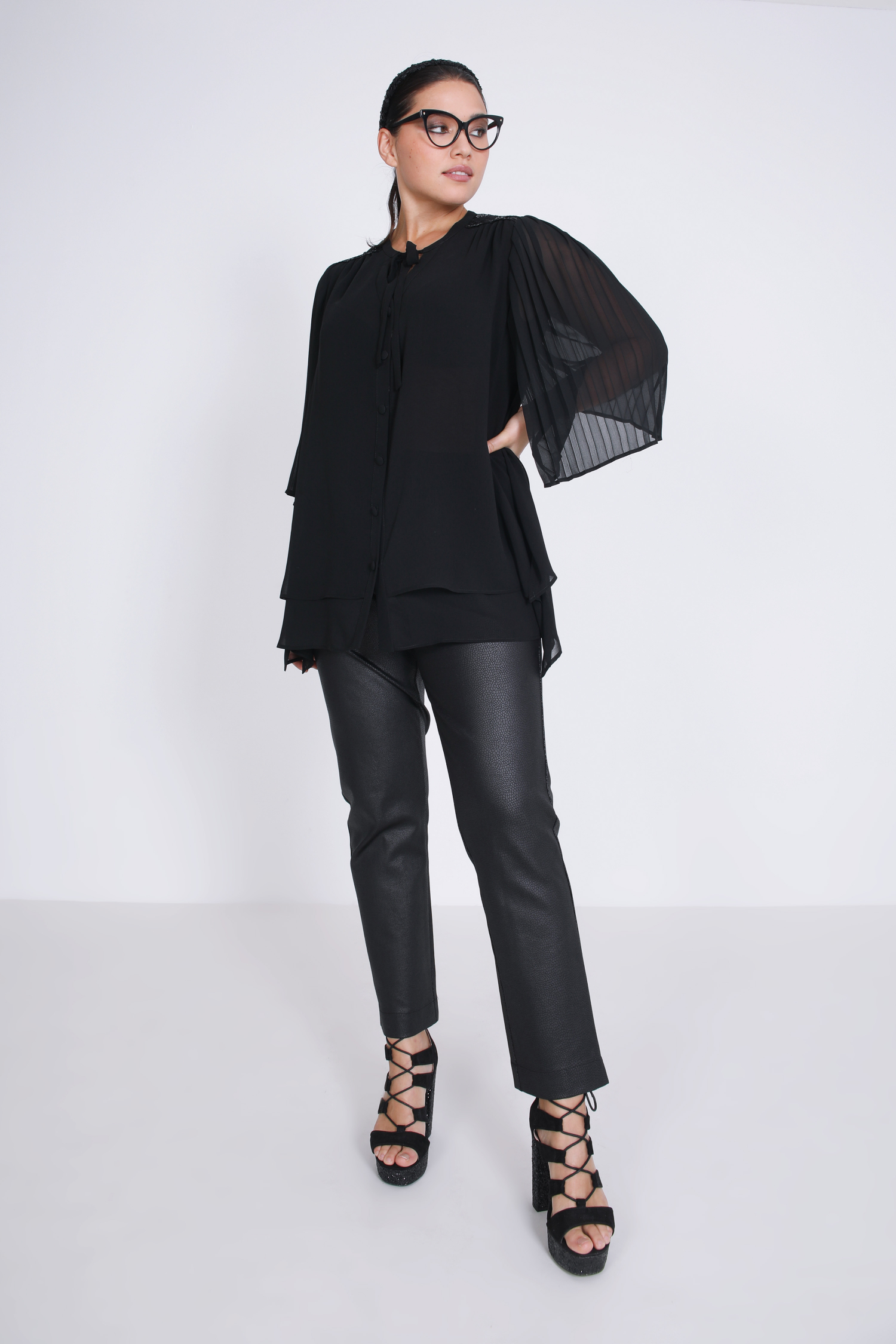 Chemise en voile avec manches plissées 