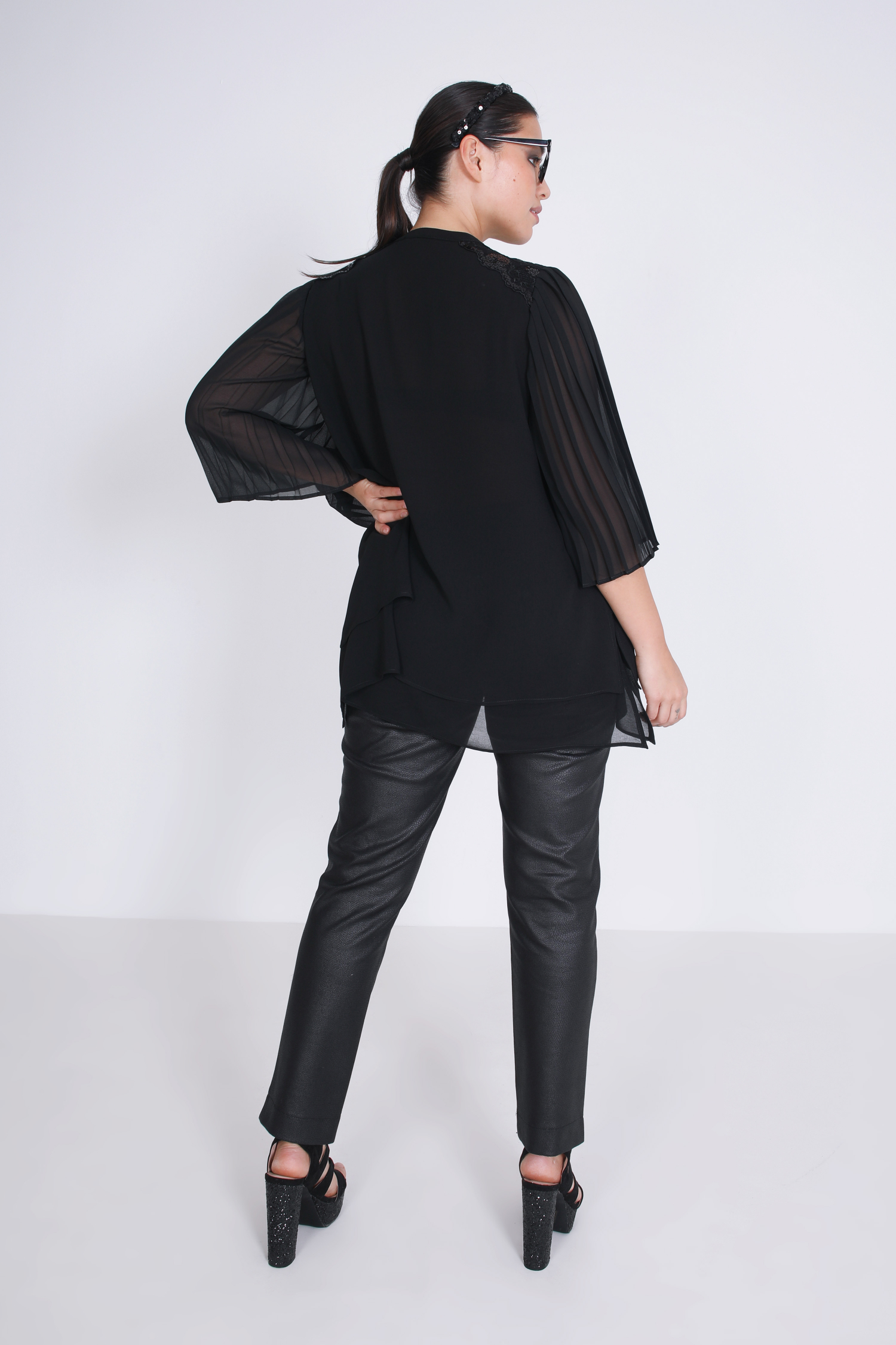 Voile shirt with pleated sleeves