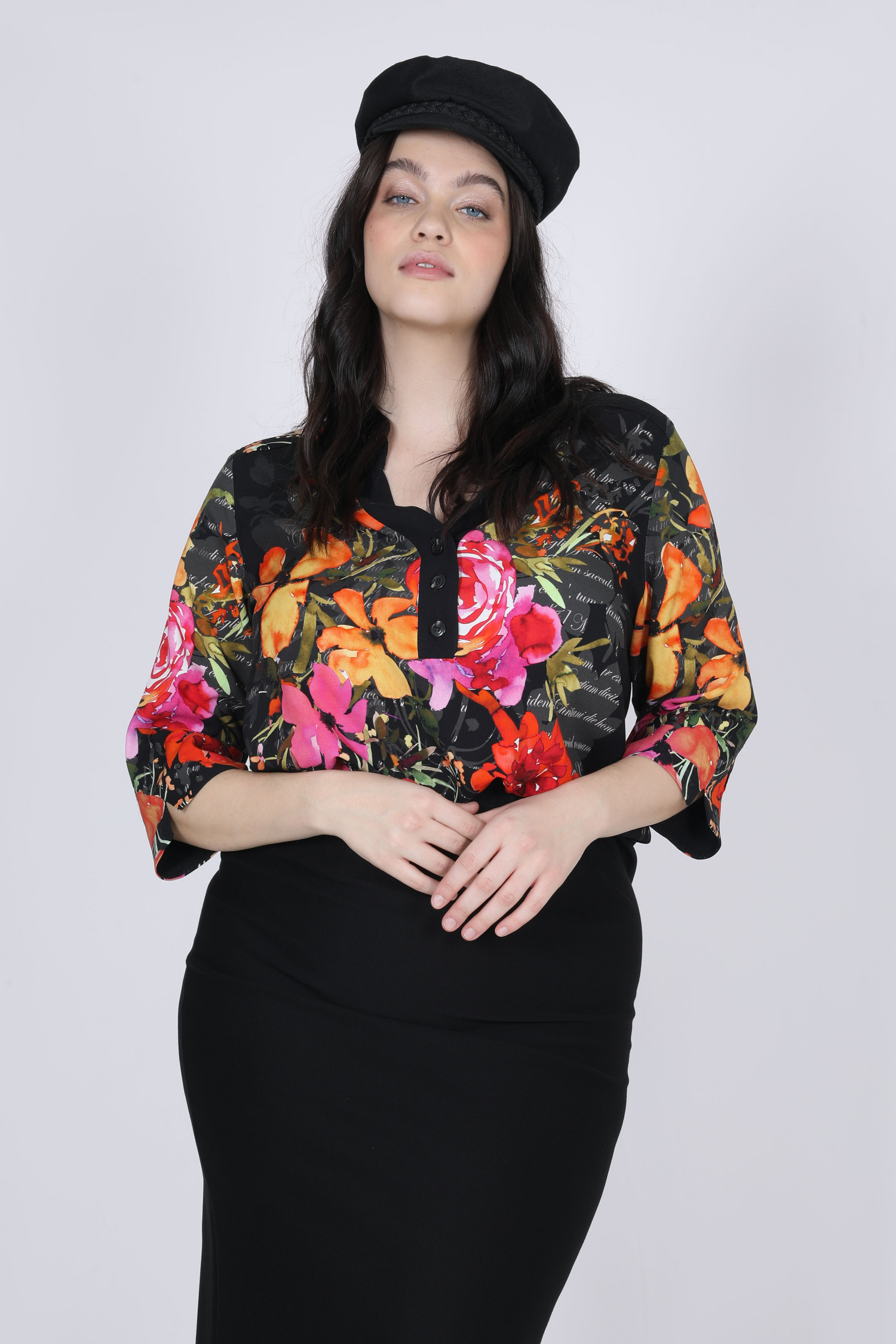 Blouse with a placed design eco-responsible fabric