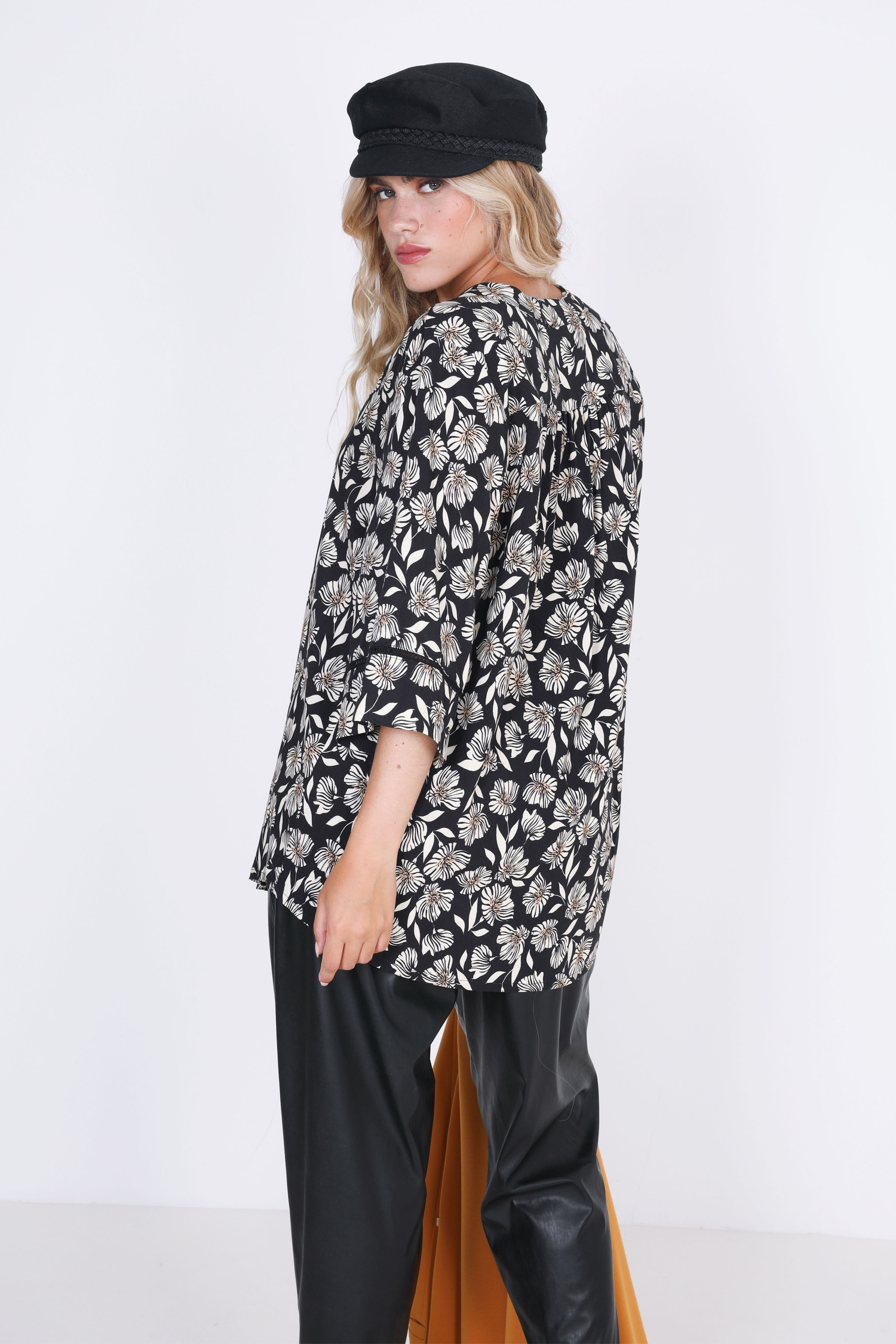 Mao collar printed blouse with braid