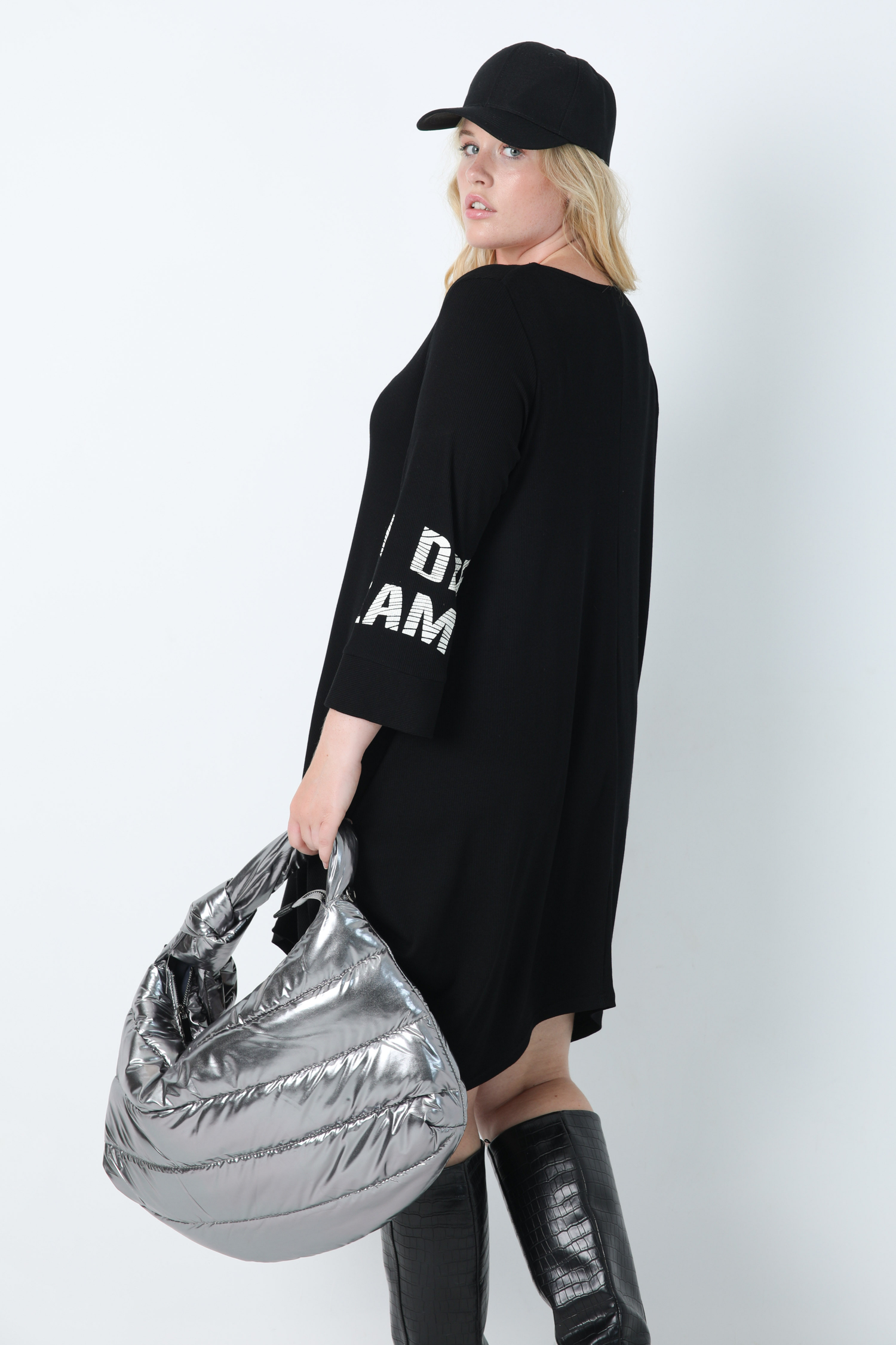 Robe en maille côtelée avec sérigraphie
