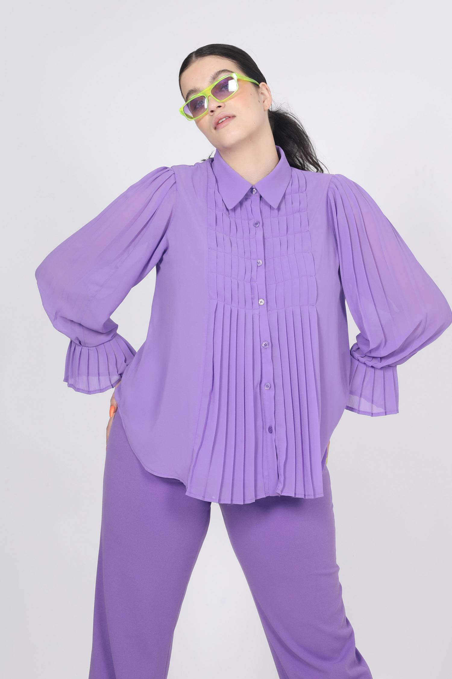 Plain voile shirt with pleated bib