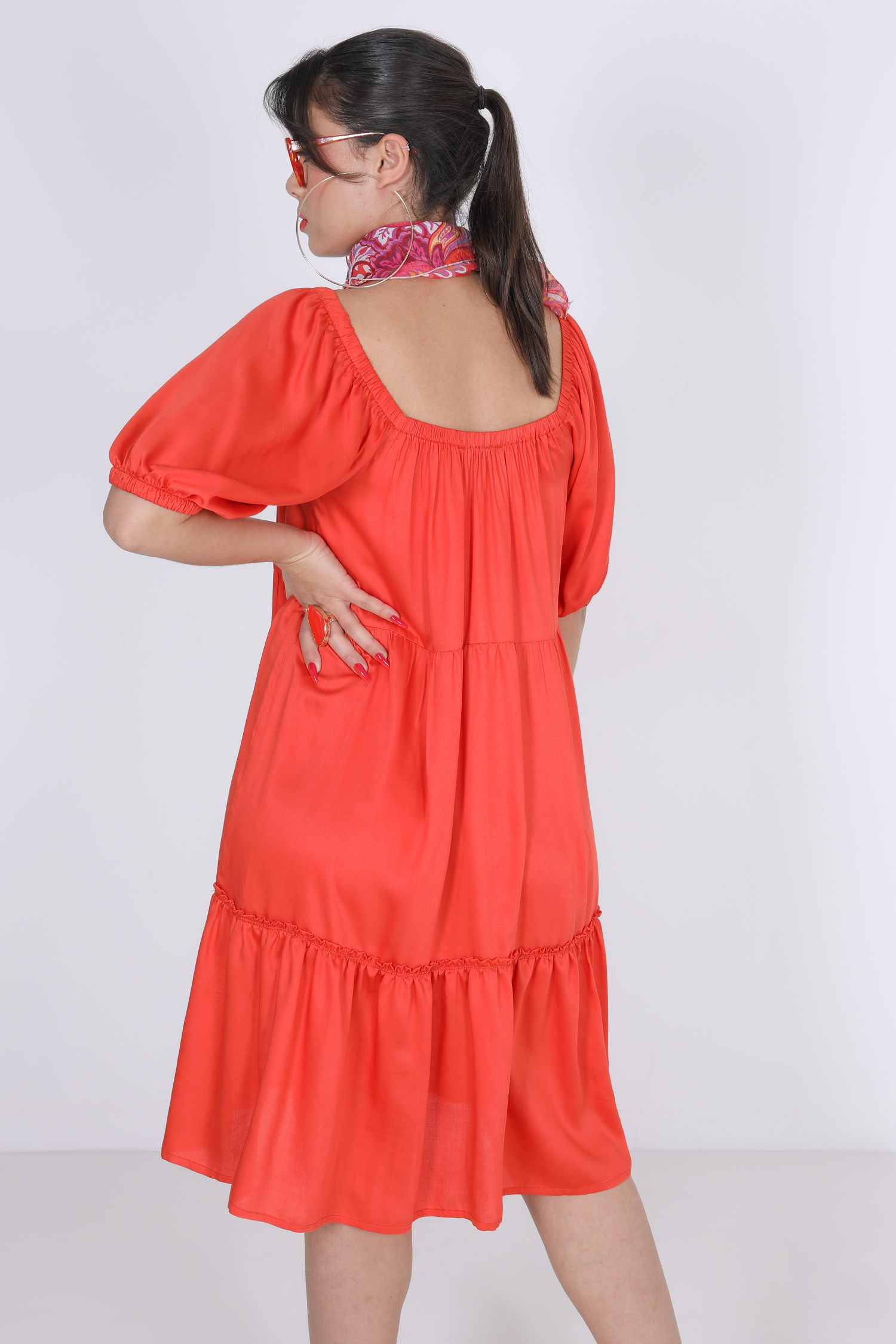 Plain midi dress with satin-effect ruffles